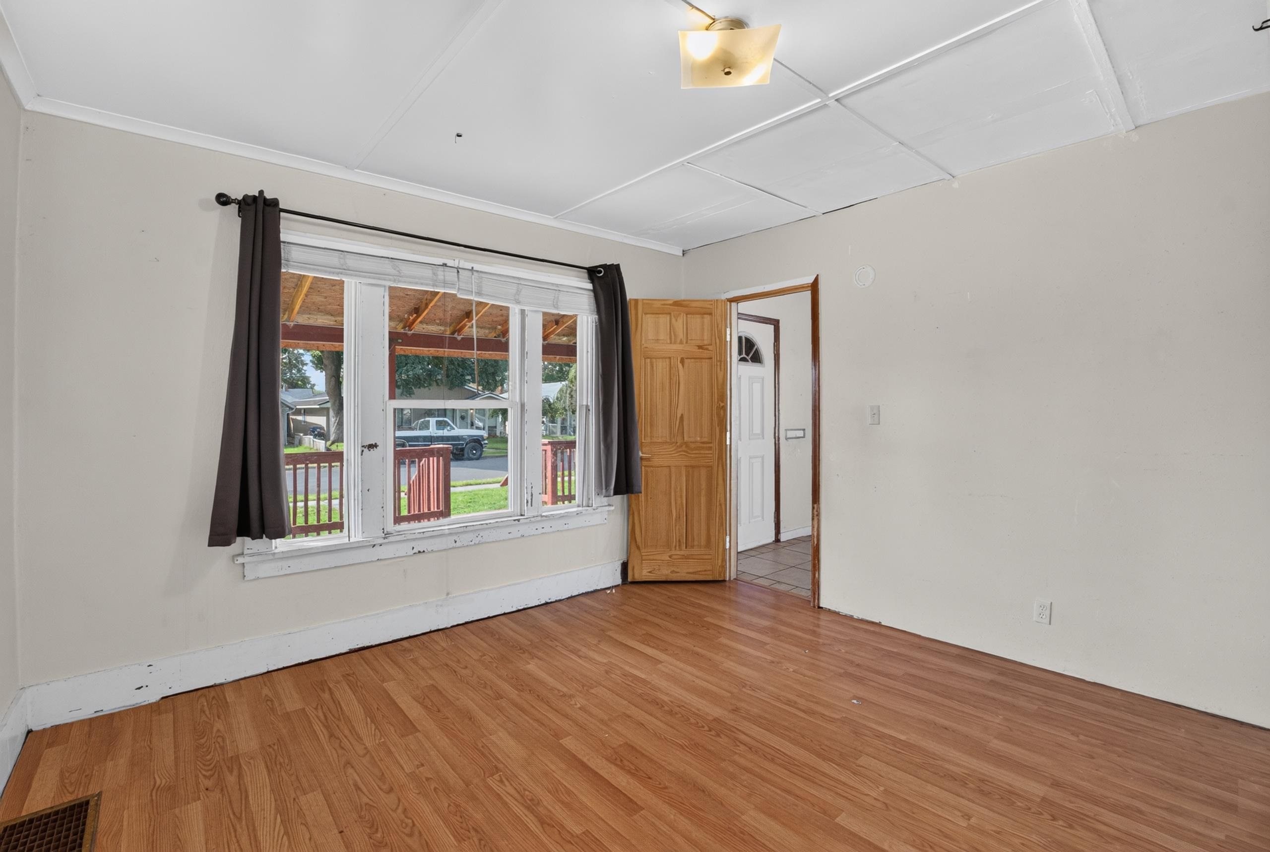 1105 E Olympic Ave - Photo 9