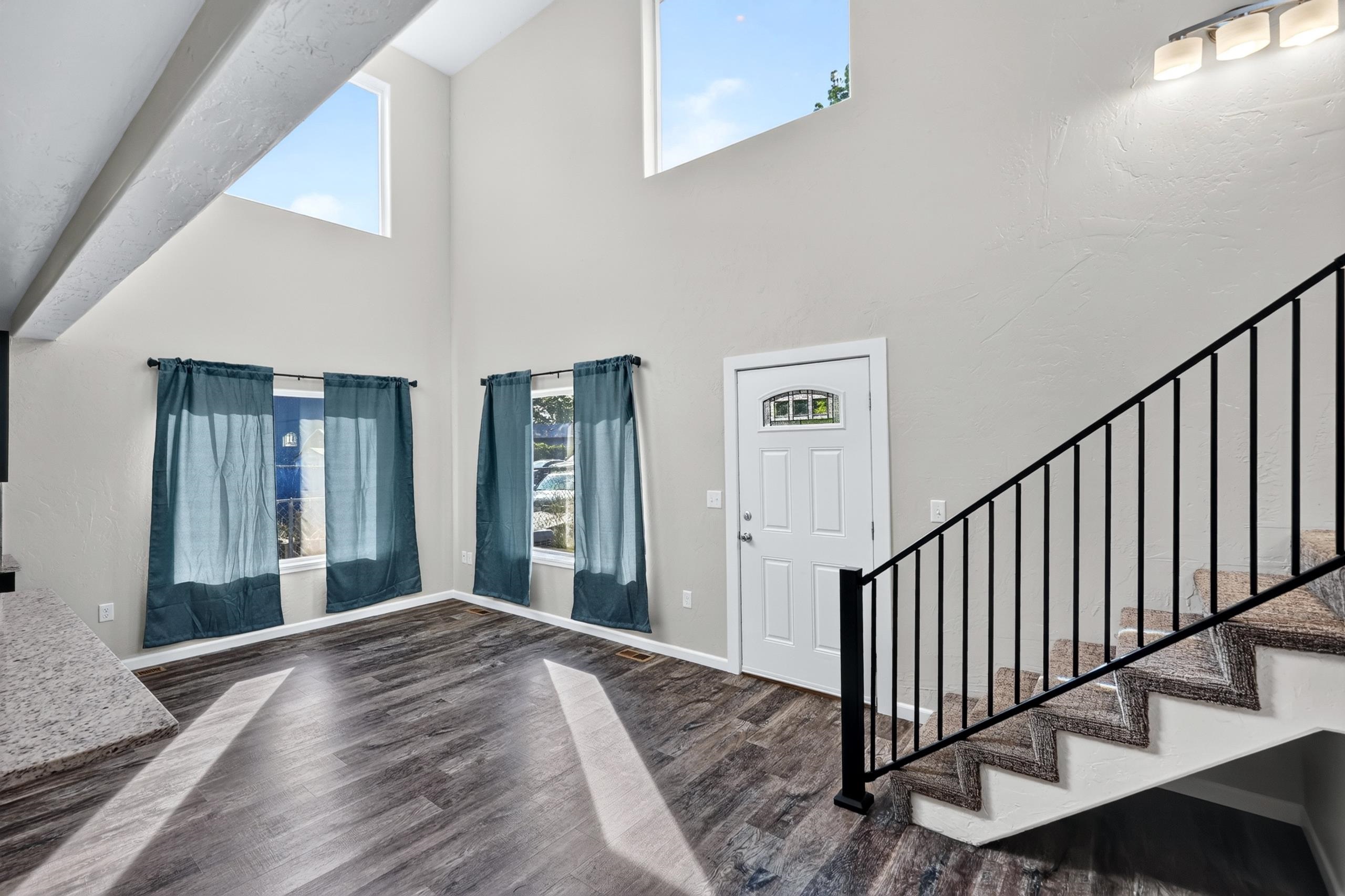 2708 N Miami Ct - Photo 5