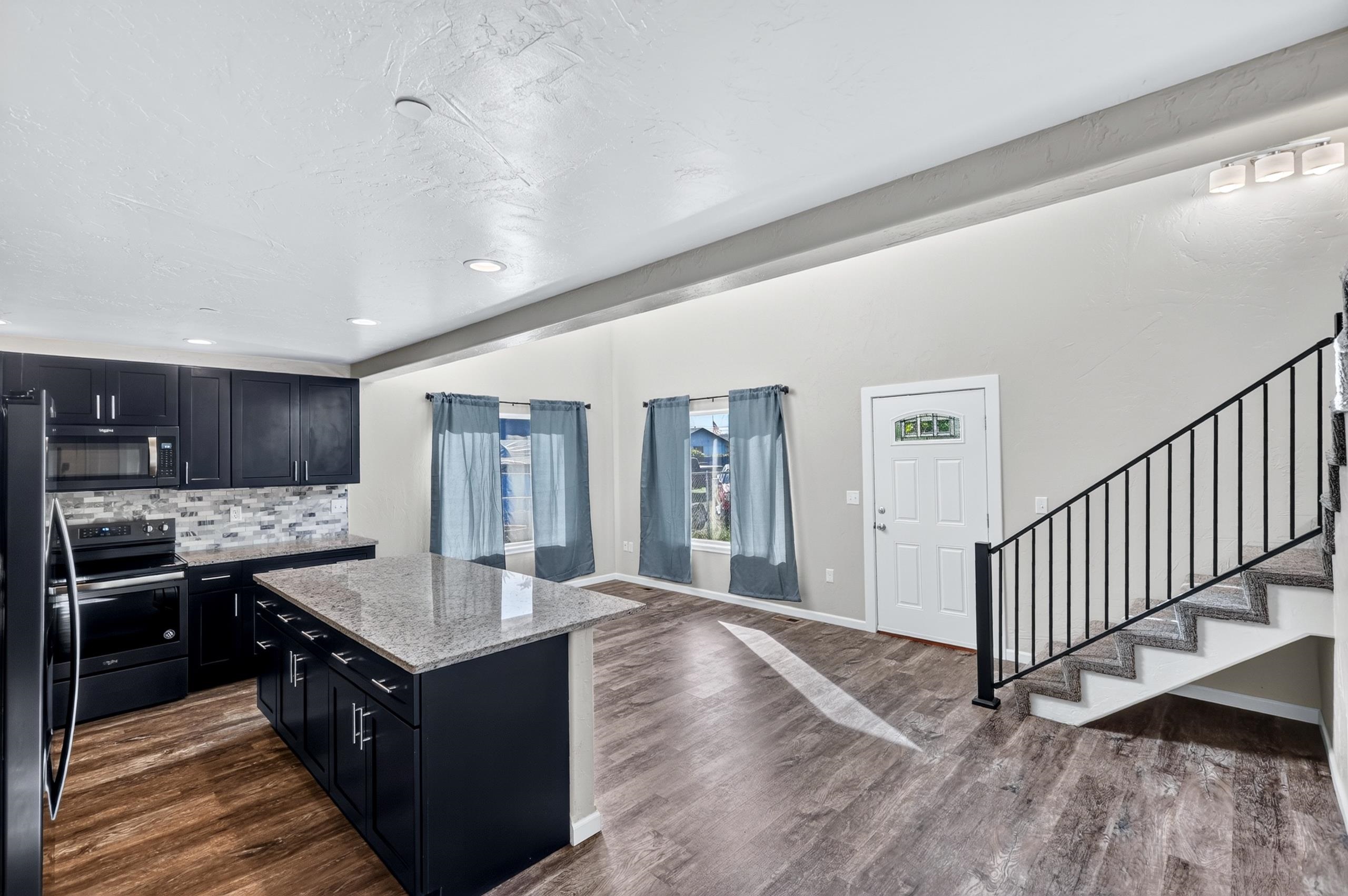 2708 N Miami Ct - Photo 9