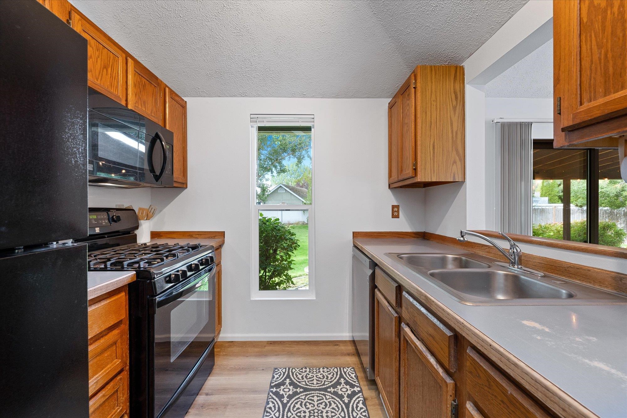 5013 N Calvin Rd - Photo 9
