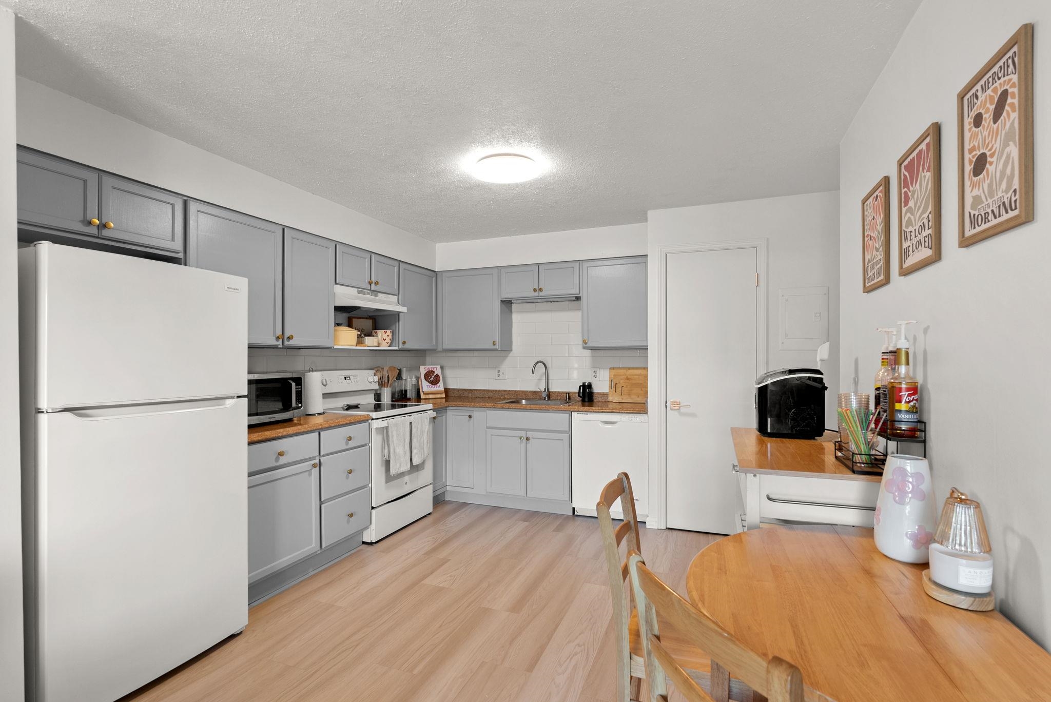 305 S Liberty Lake Rd - Photo 8