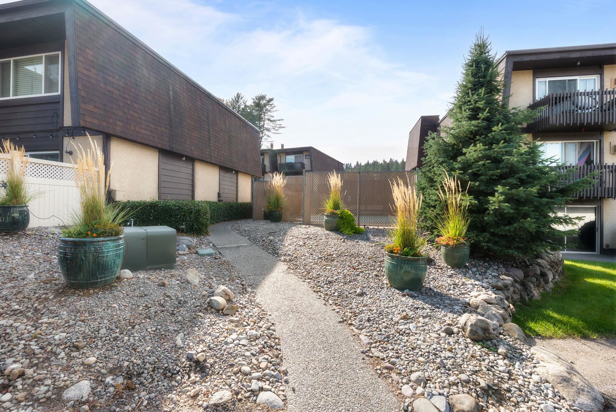 305 S Liberty Lake Rd - Photo 16