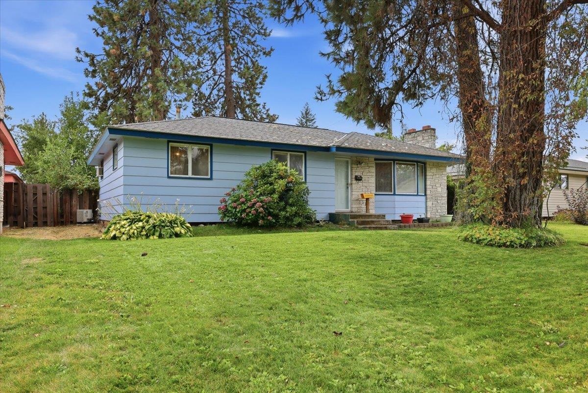 1221 W Columbia Ave - Photo 2