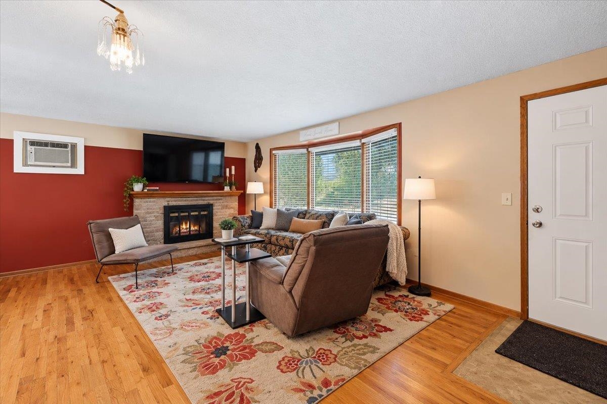 1221 W Columbia Ave - Photo 4