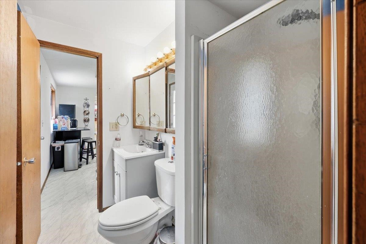 1221 W Columbia Ave - Photo 8