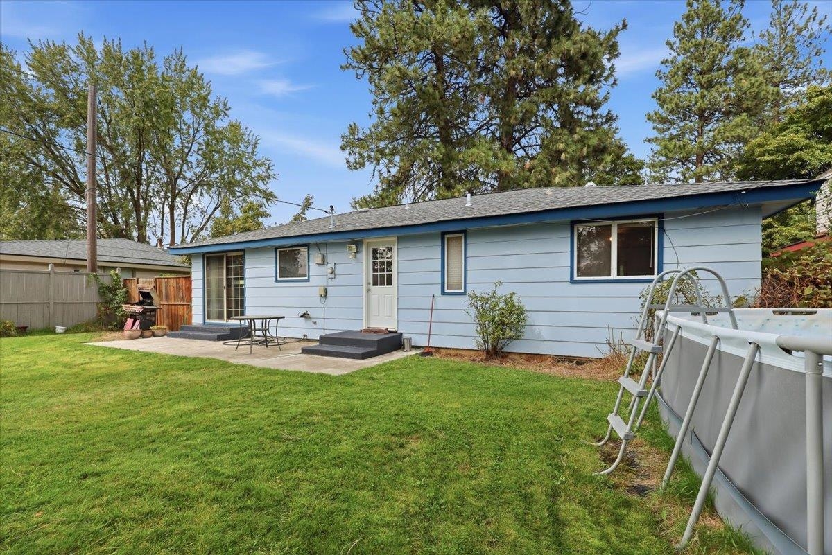 1221 W Columbia Ave - Photo 18