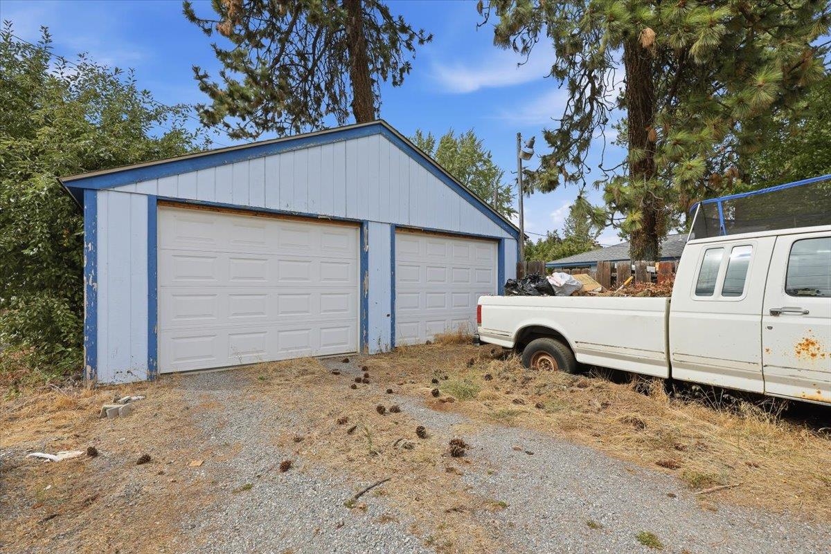 1221 W Columbia Ave - Photo 21