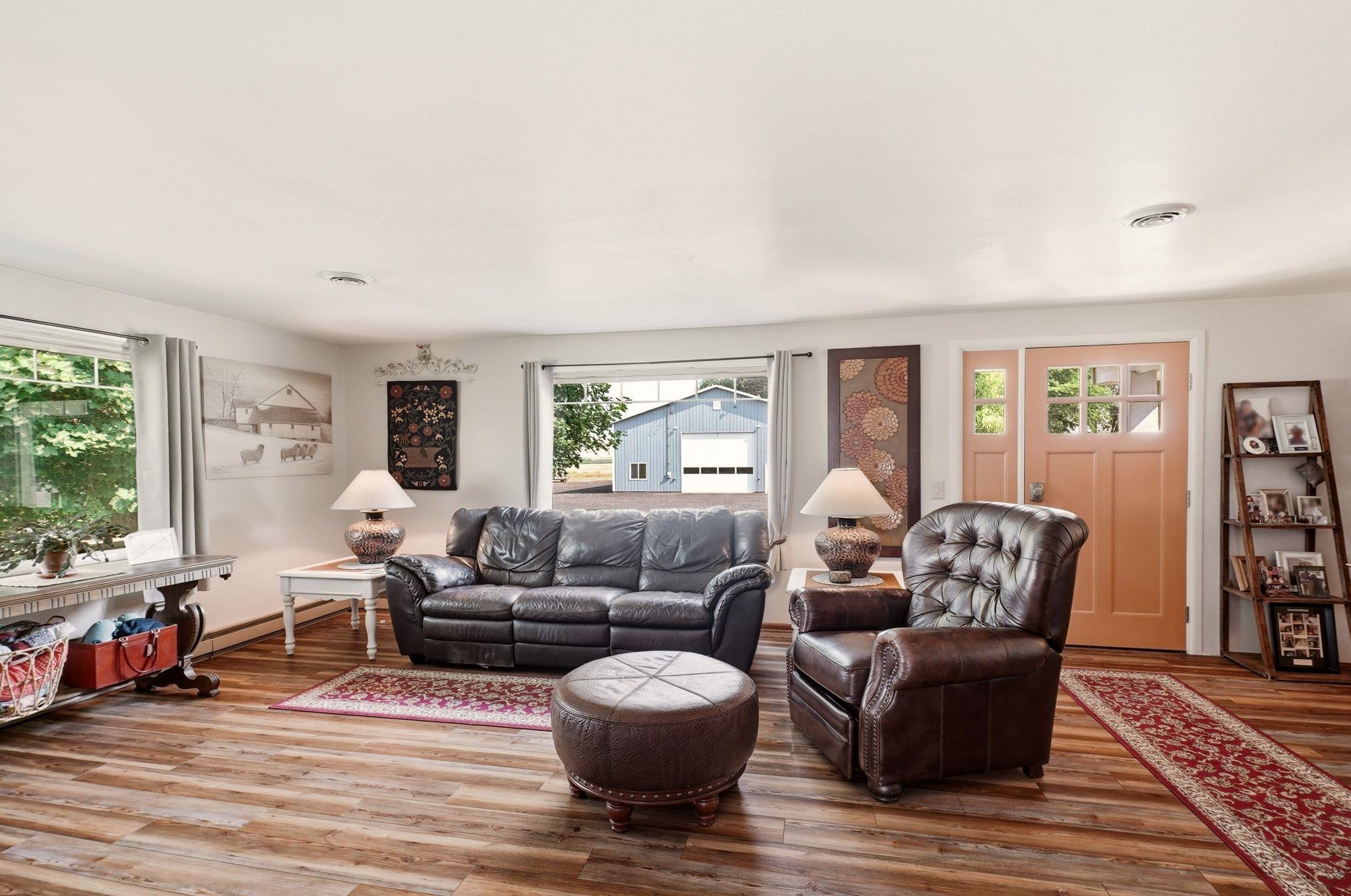 6354 Lancaster Rd - Photo 5