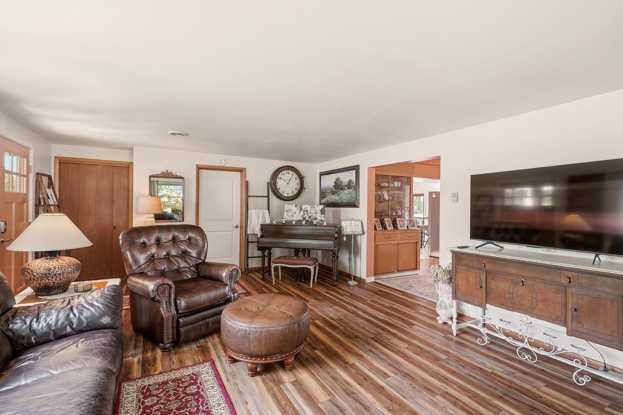 6354 Lancaster Rd - Photo 7