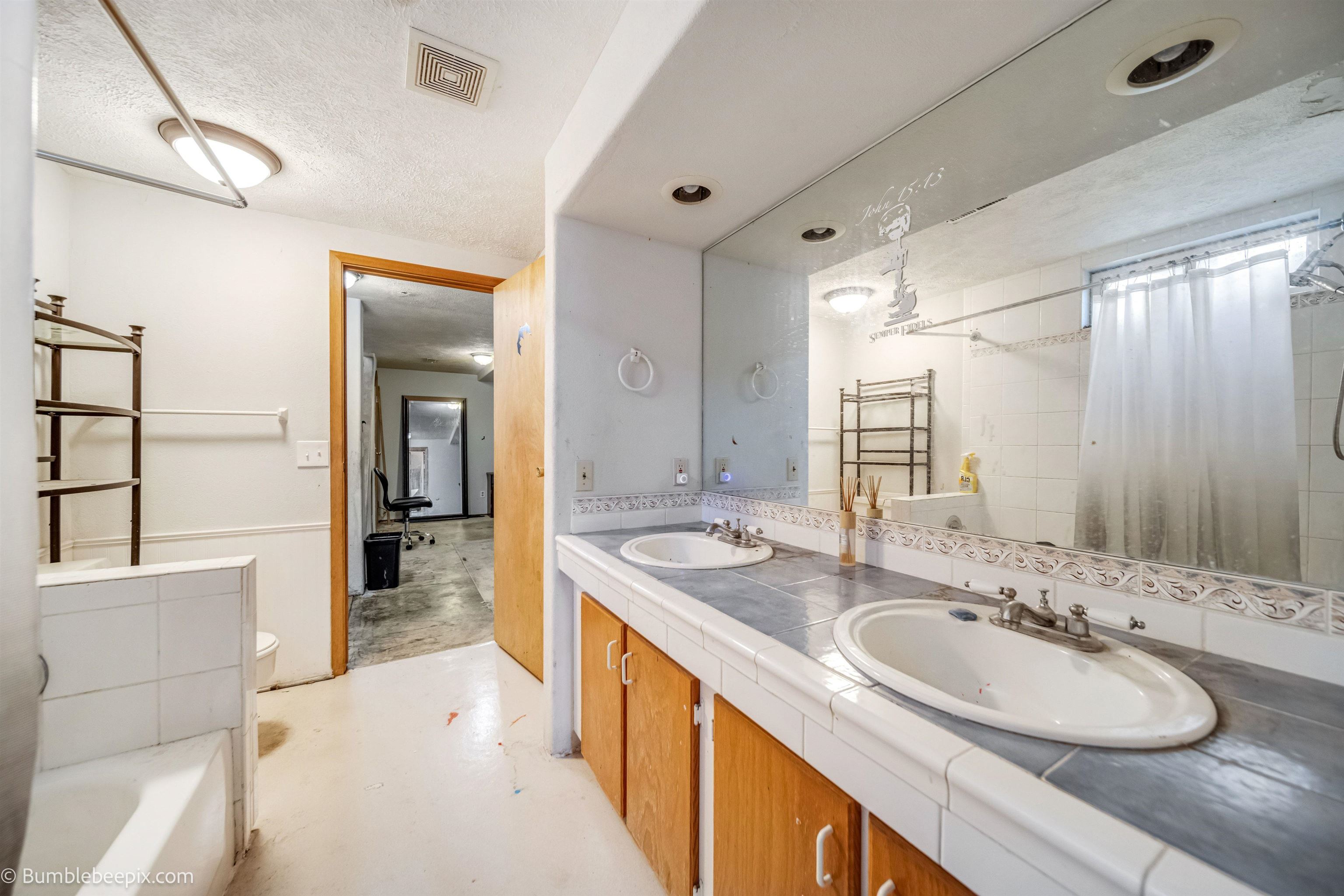 105 N Holiday Rd - Photo 25