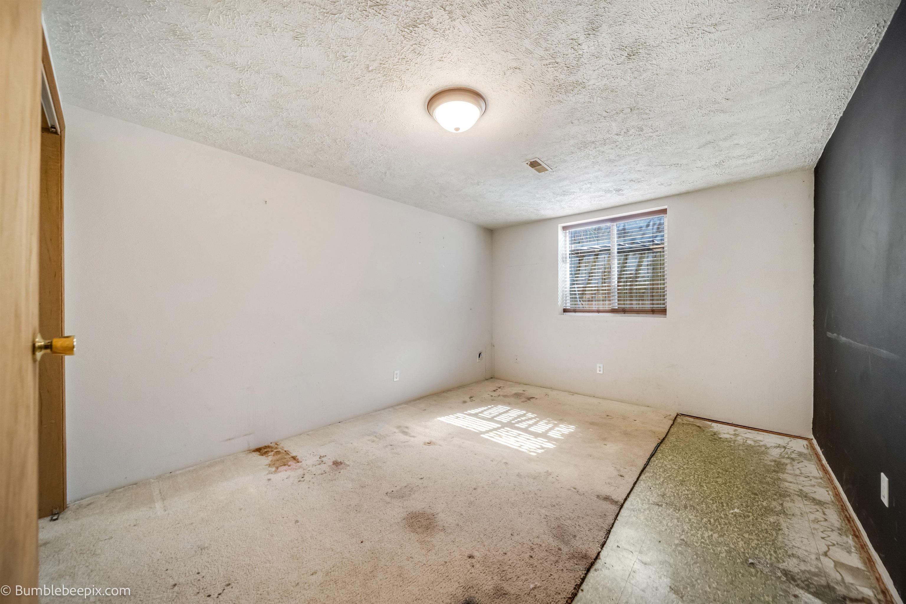 105 N Holiday Rd - Photo 27