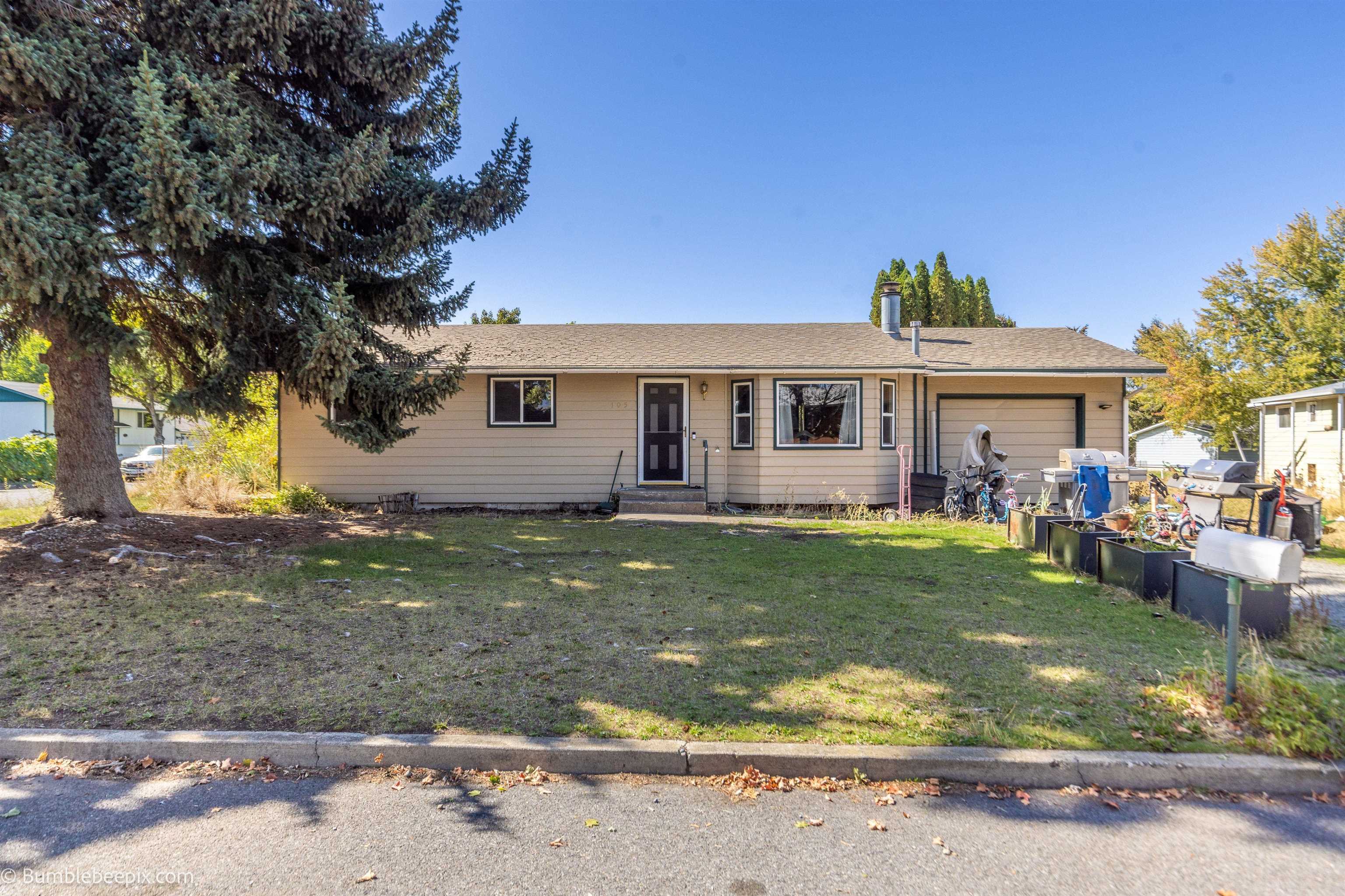 105 N Holiday Rd - Photo 1