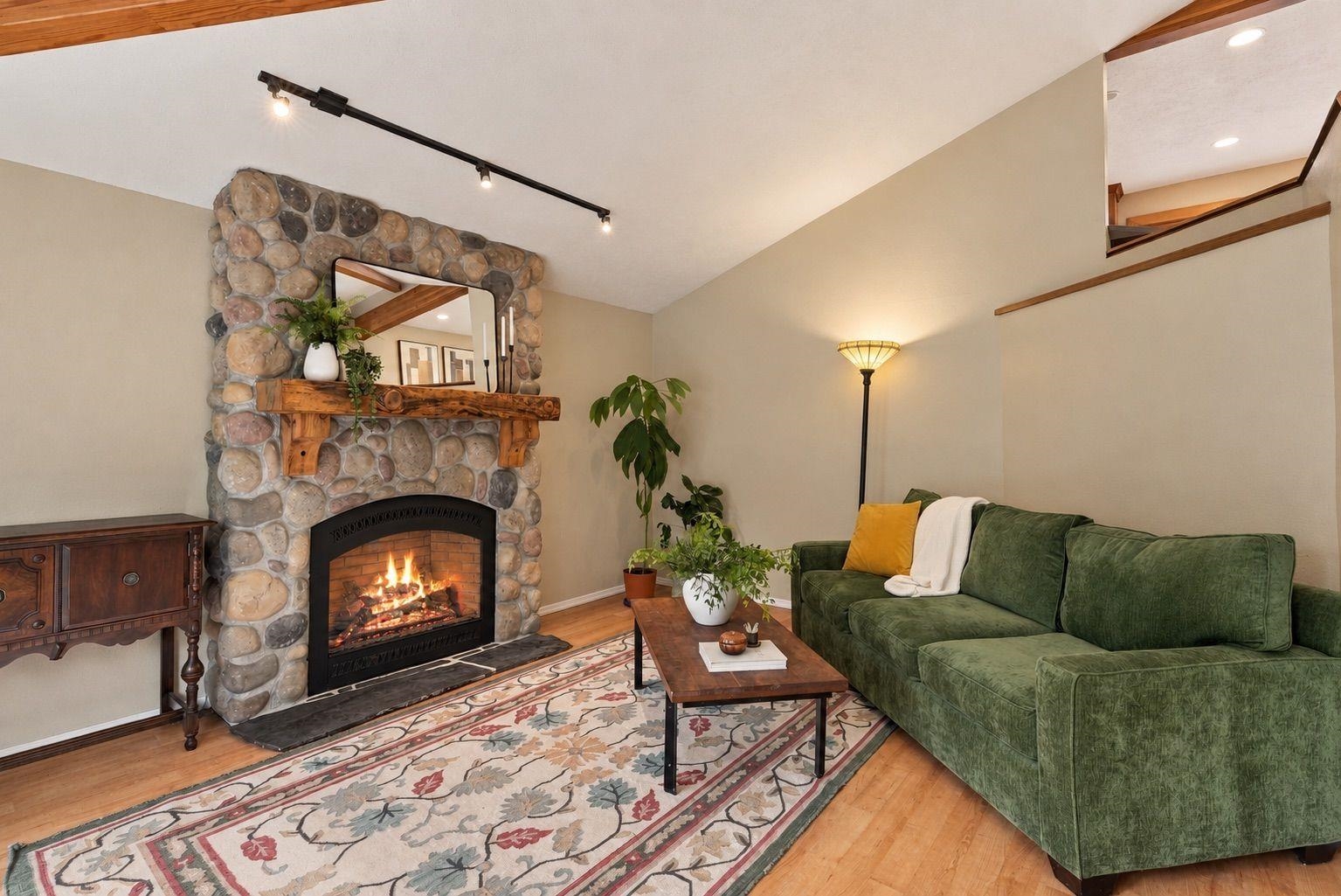 4827 E 46th Ave - Photo 3