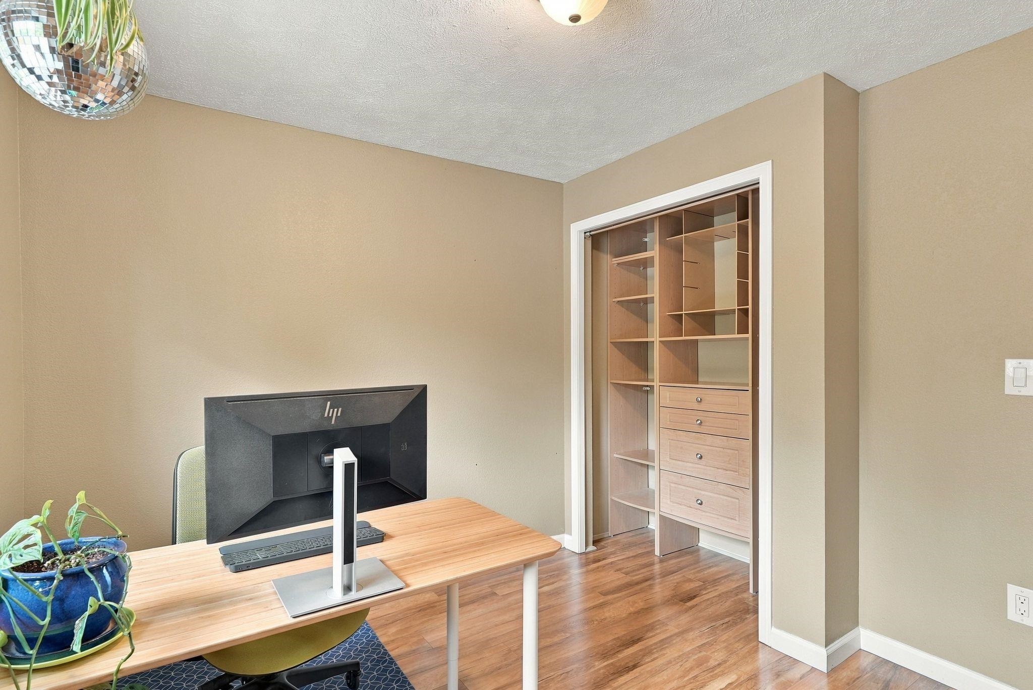4827 E 46th Ave - Photo 19