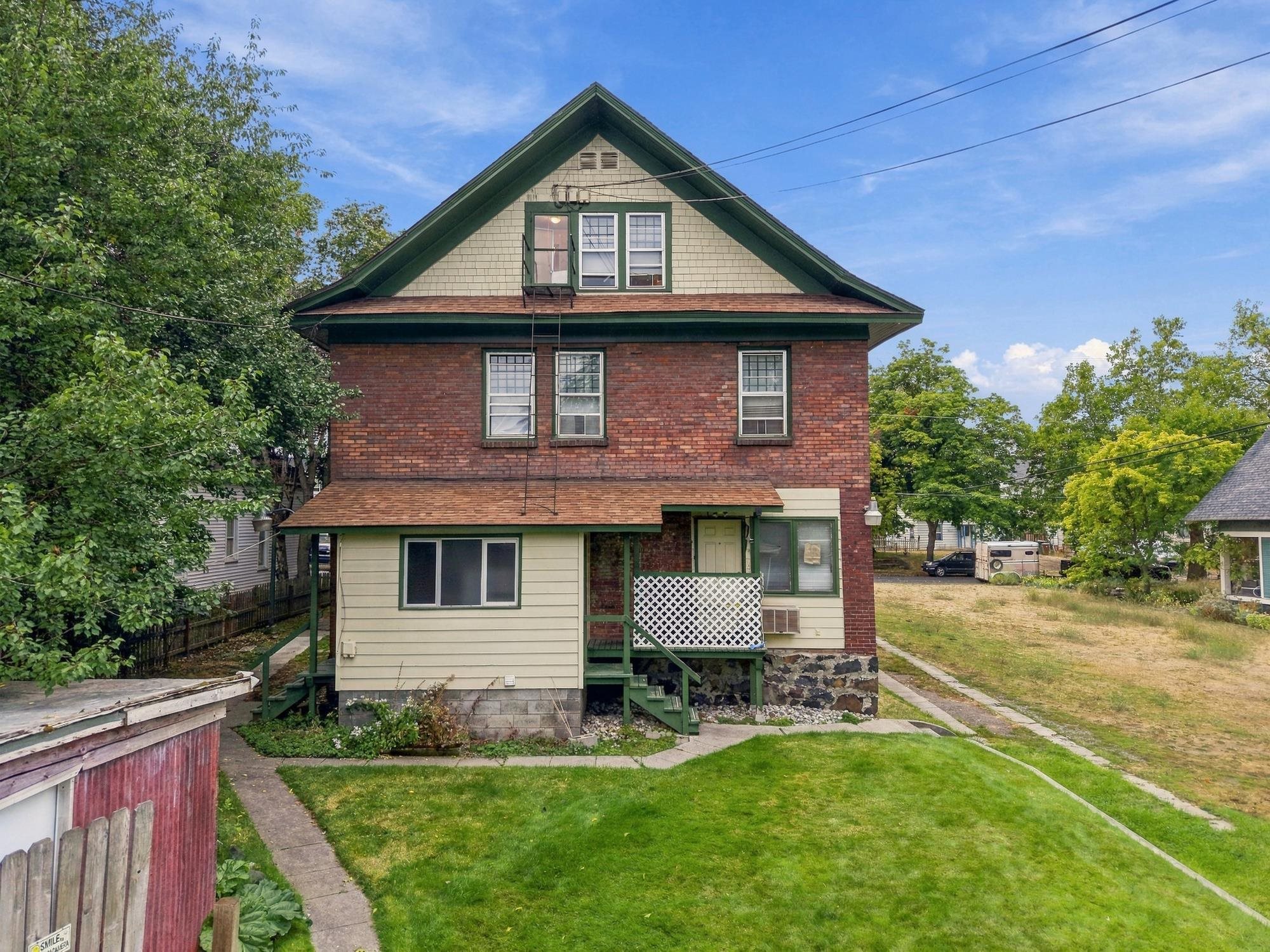 1414 N LINCOLN St - Photo 3
