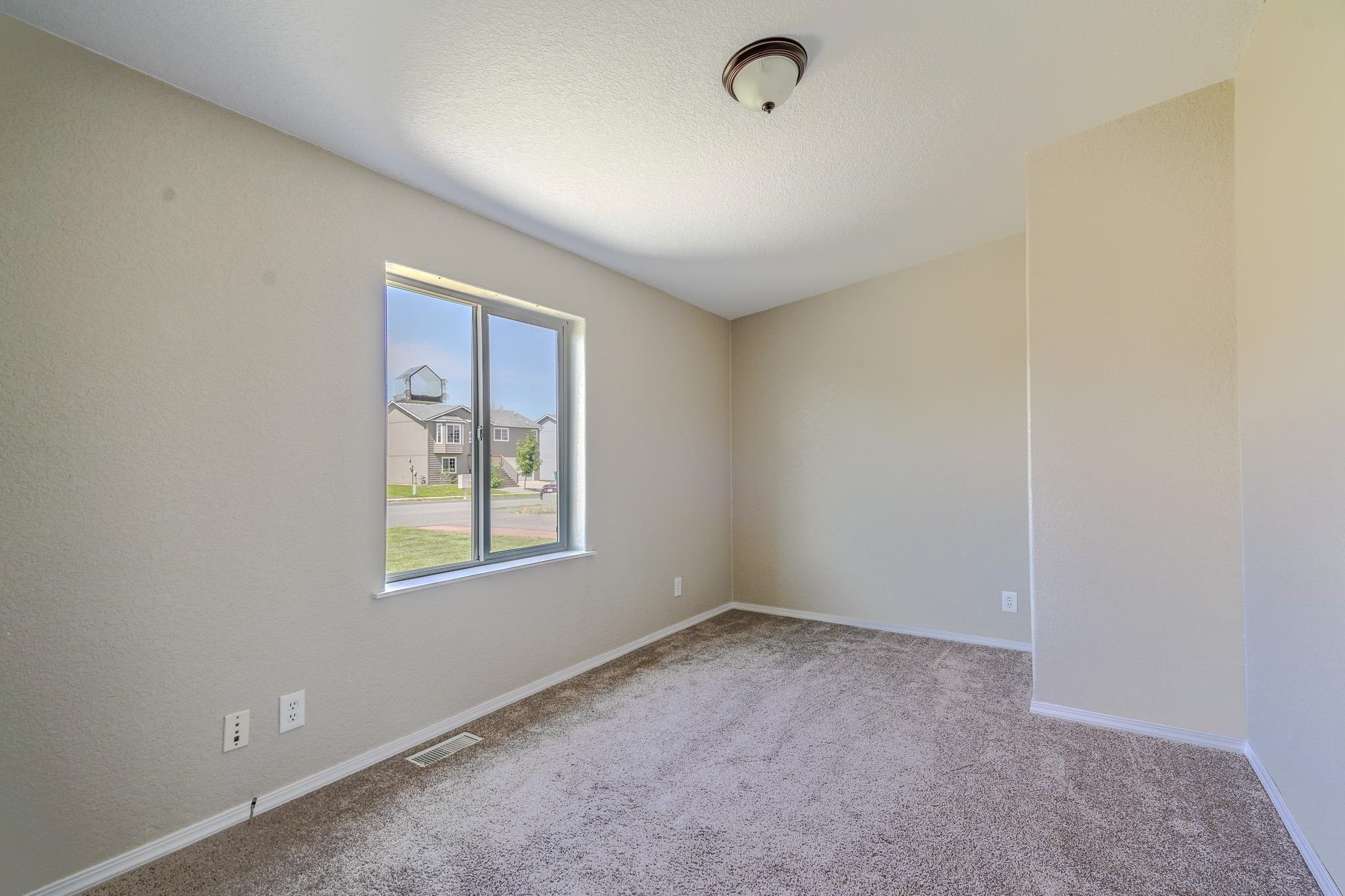612 N Shamrock Rd - Photo 16