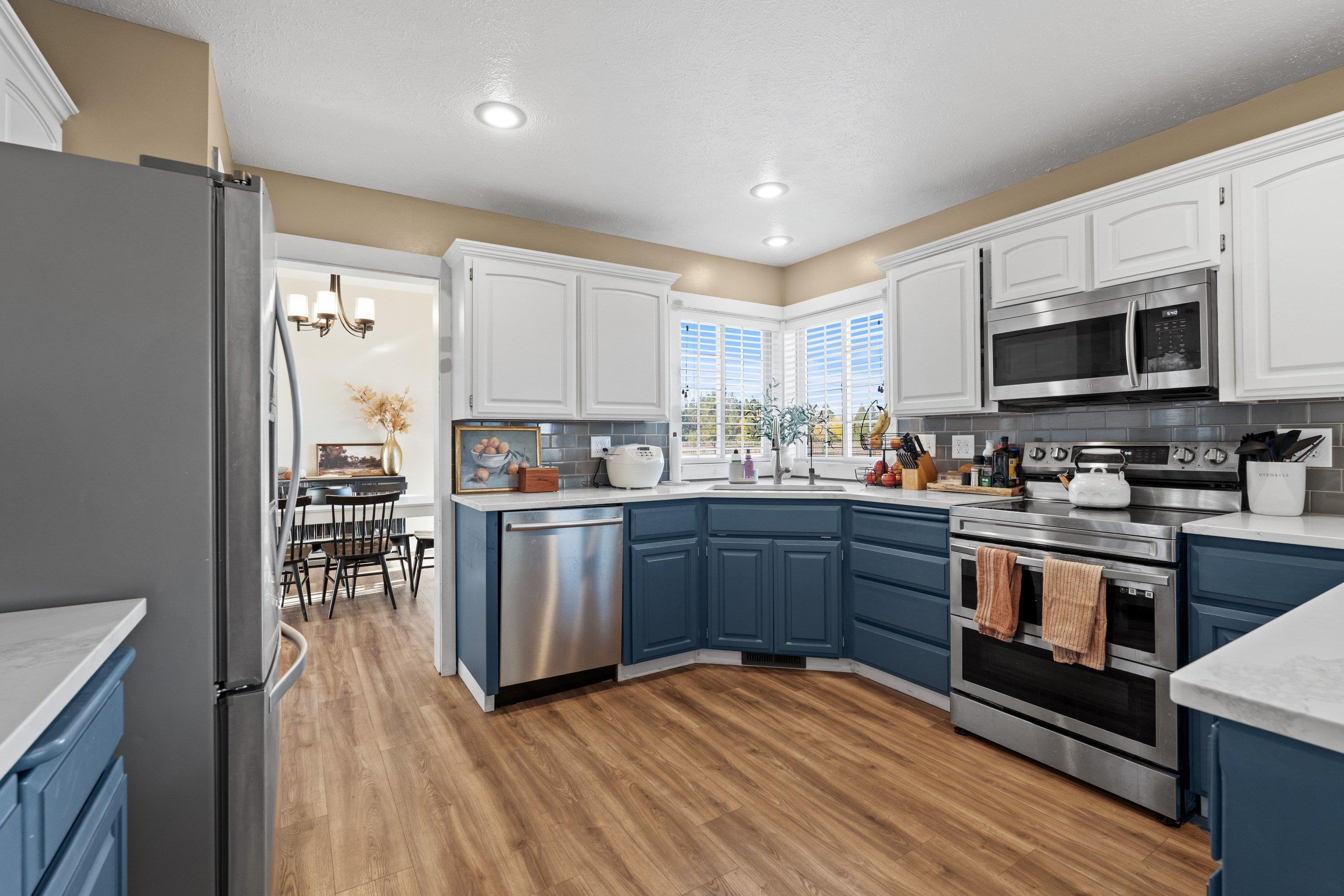1029 W Crestview Rd - Photo 10