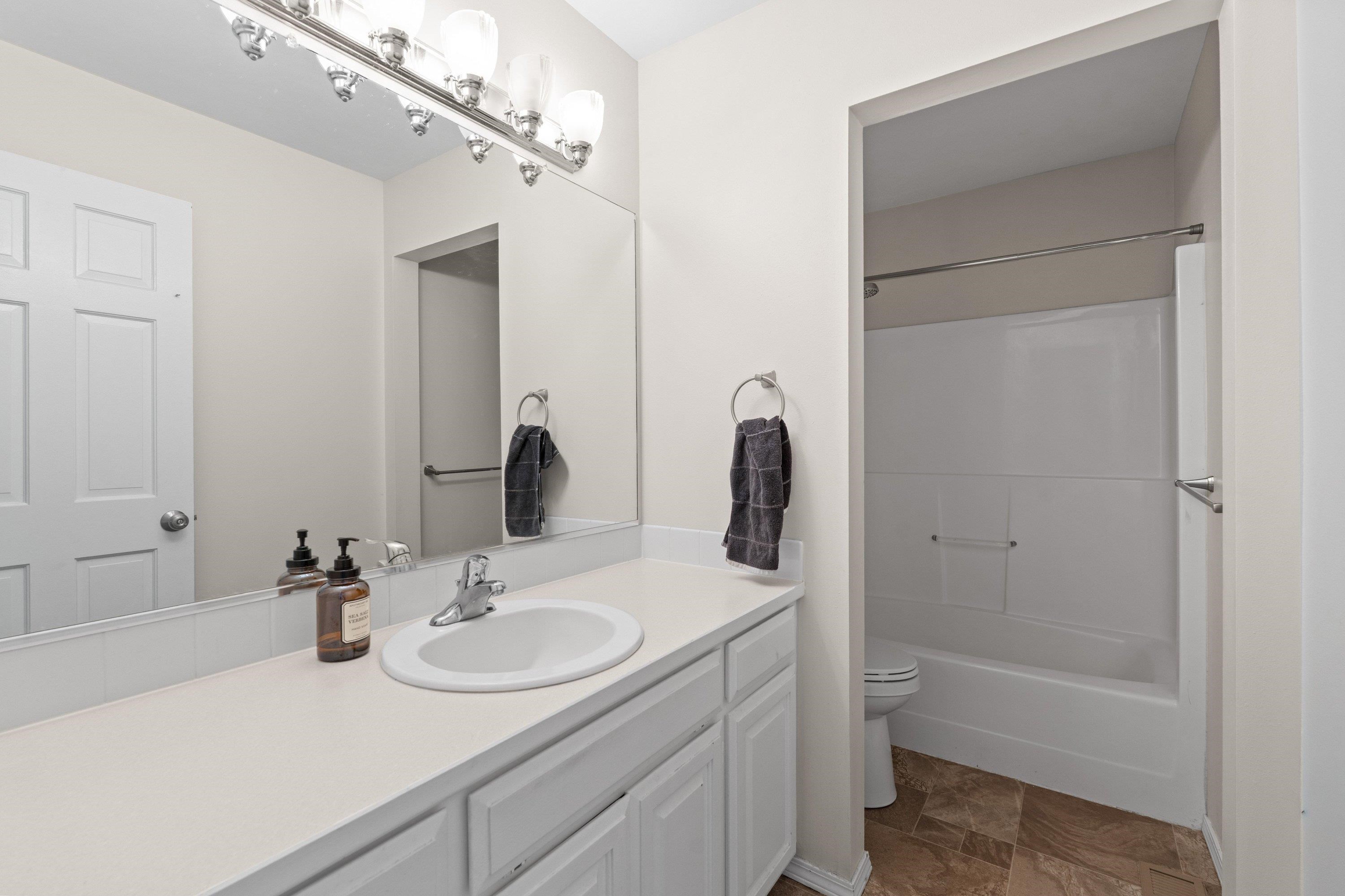 1029 W Crestview Rd - Photo 27