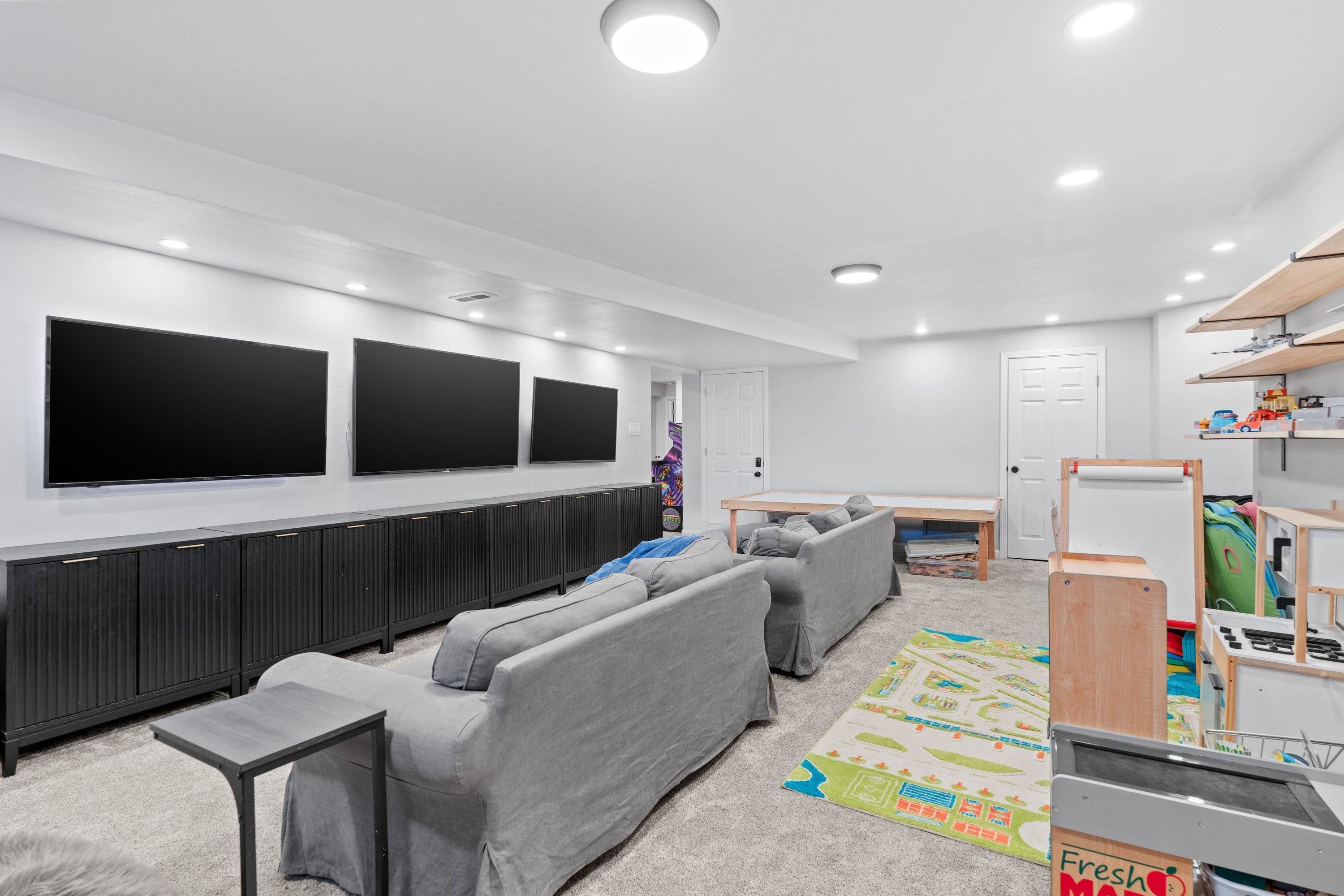 1029 W Crestview Rd - Photo 33