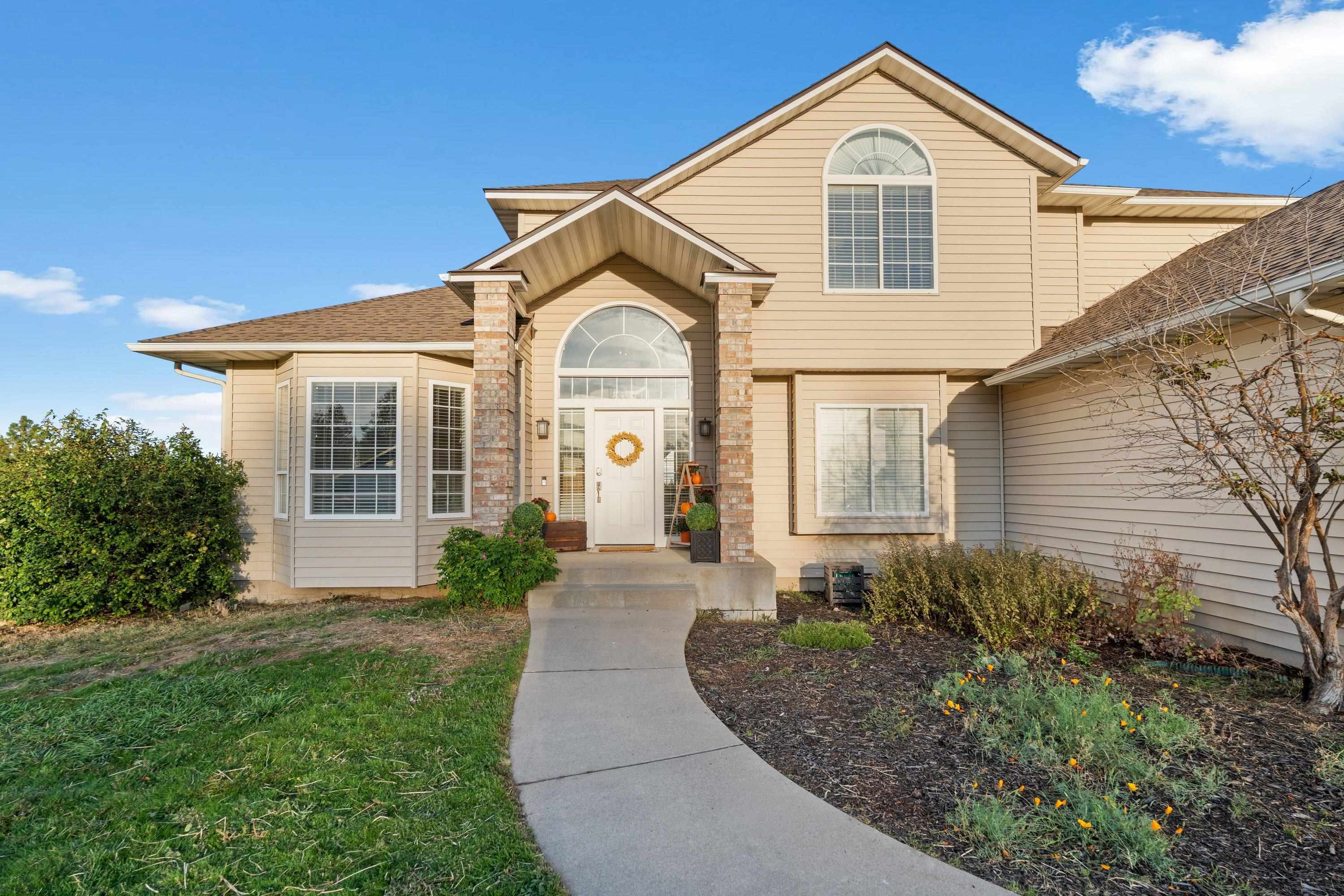 1029 W Crestview Rd - Photo 2
