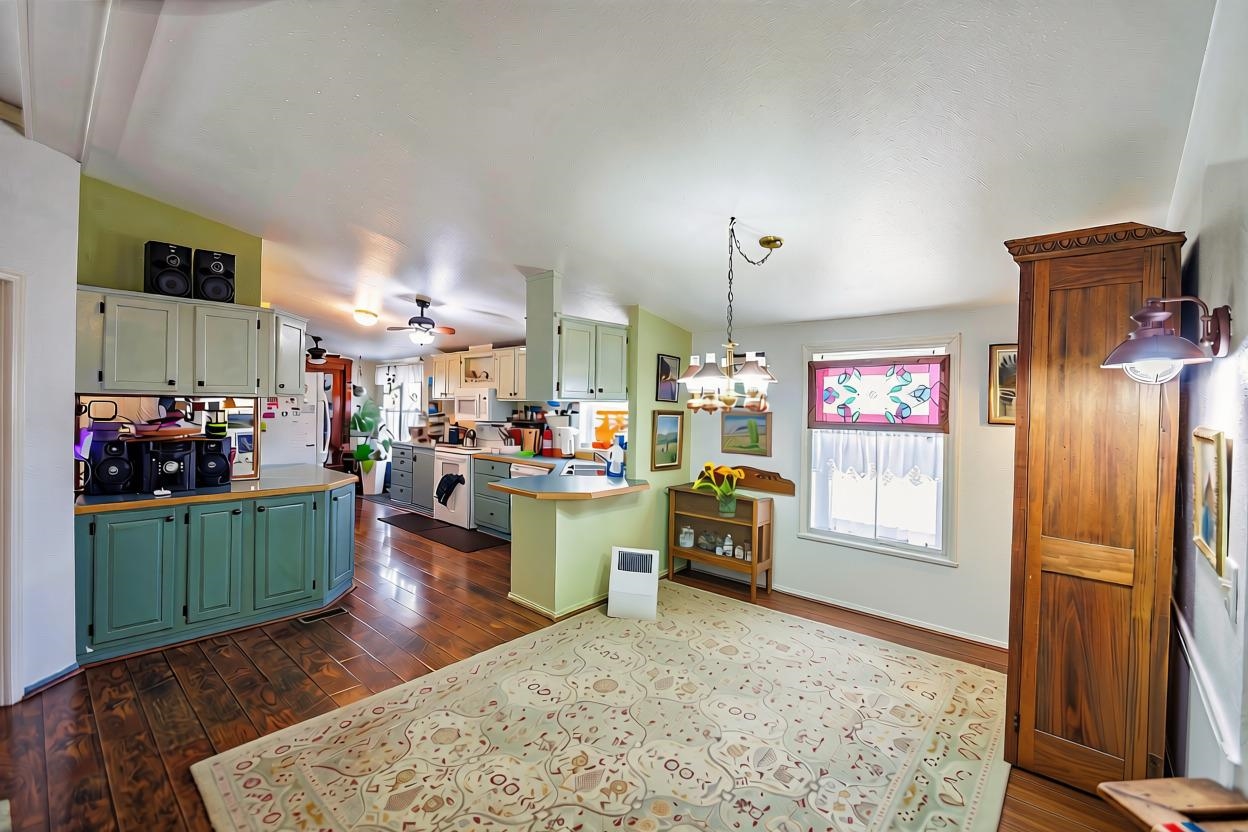 5021 E Fairview Ave - Photo 10