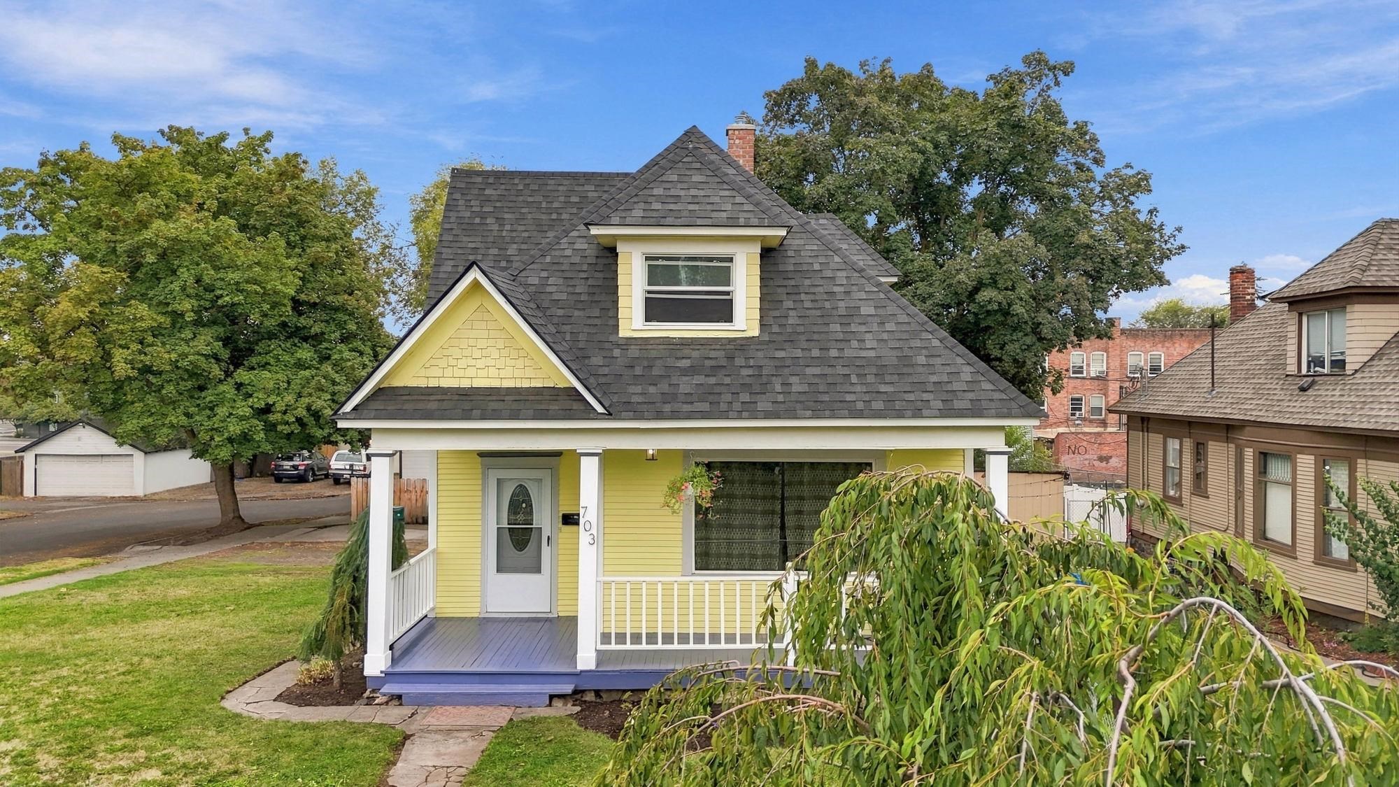 703 W Spofford Ave - Photo 32