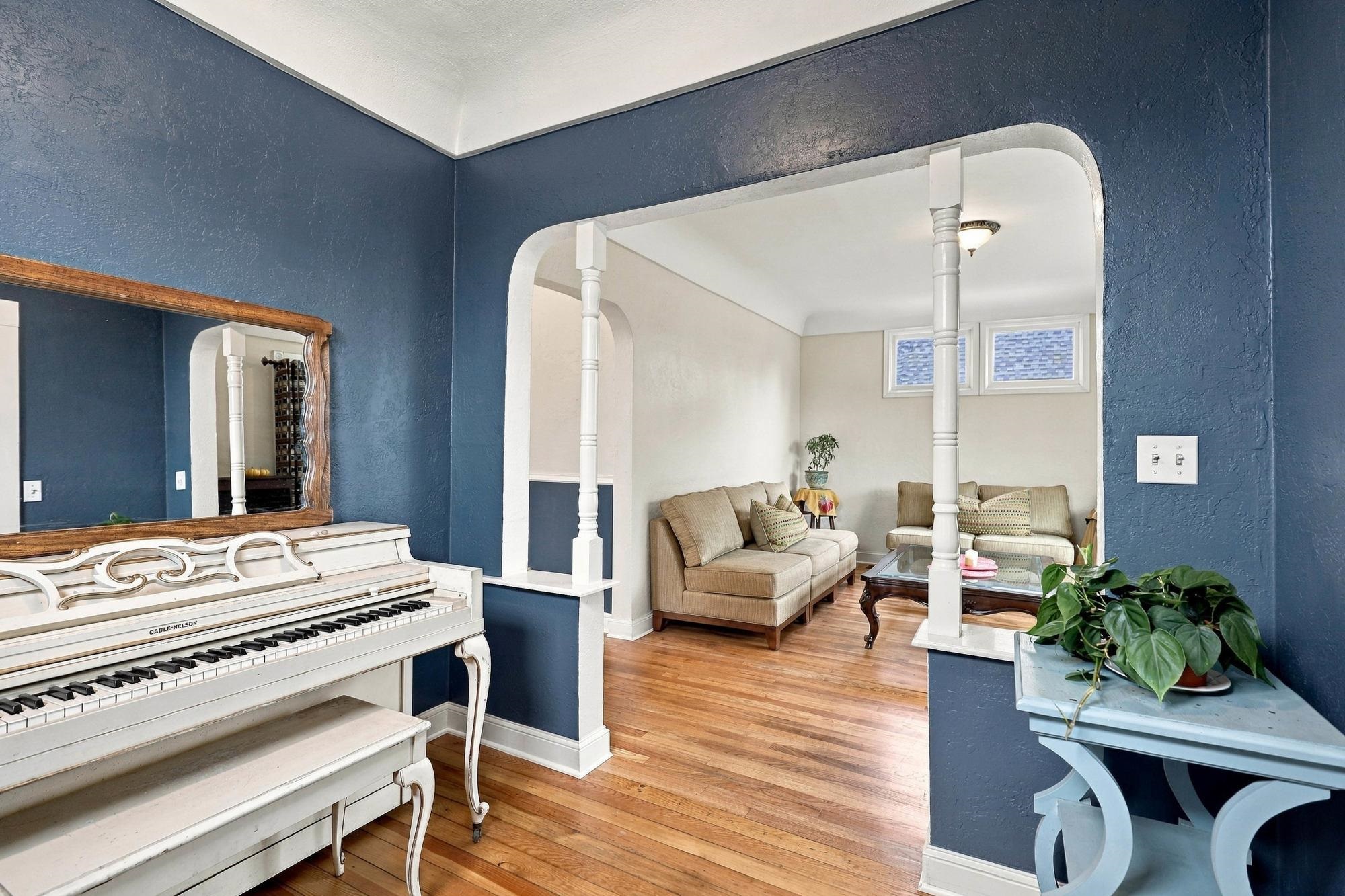 703 W Spofford Ave - Photo 11