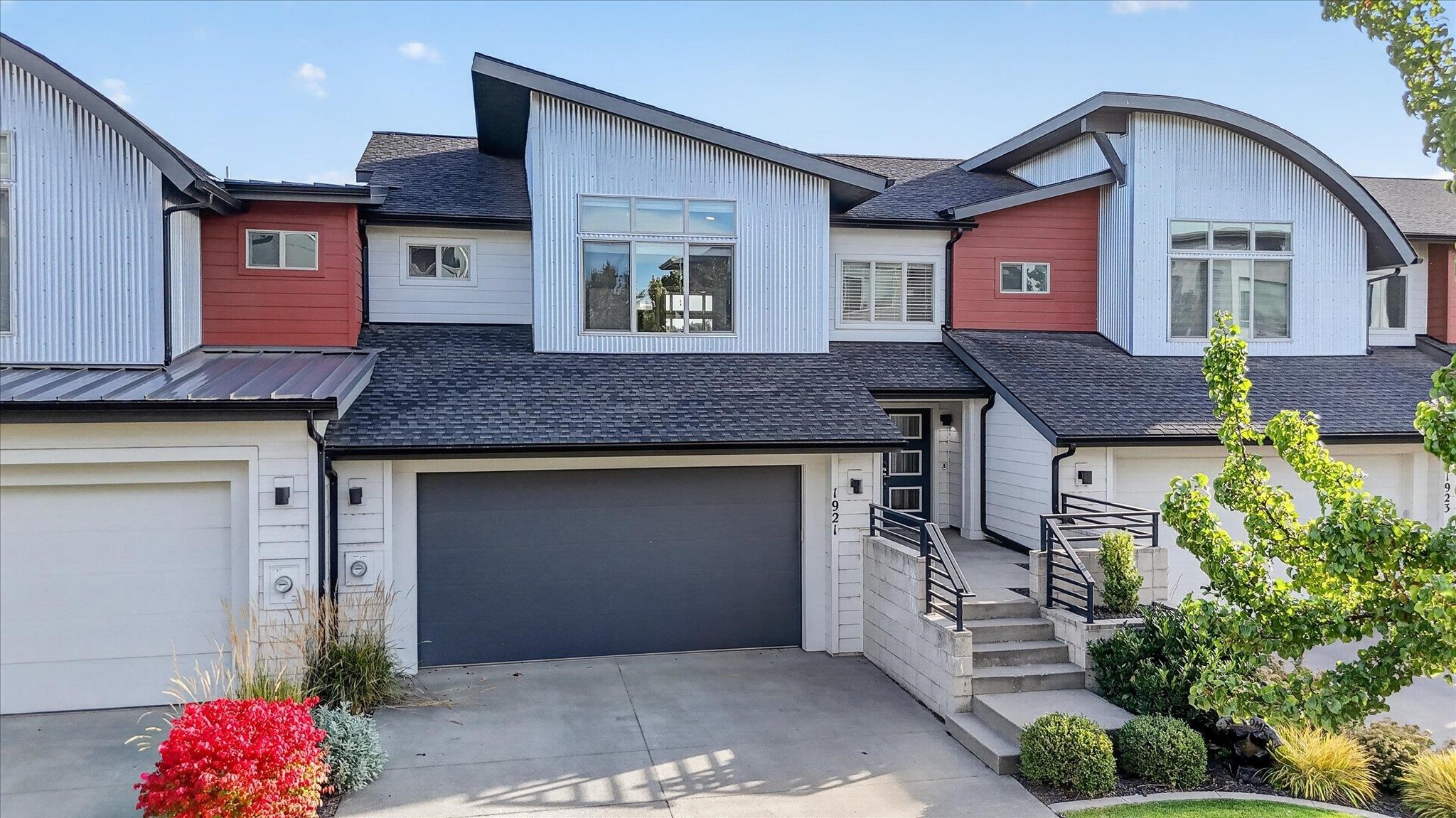 1921 W Centennial Way - Photo 1