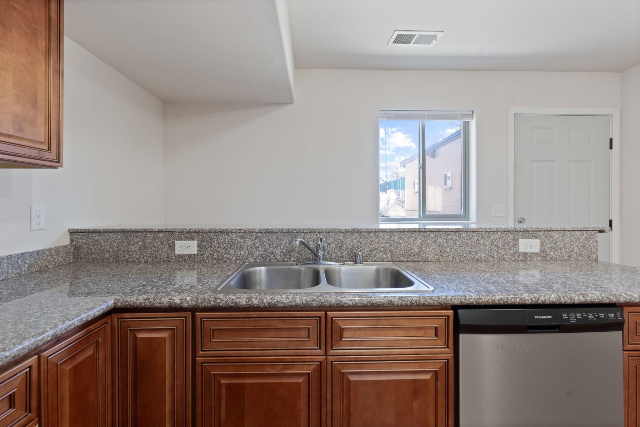 5524 N Driscoll Blvd - Photo 14
