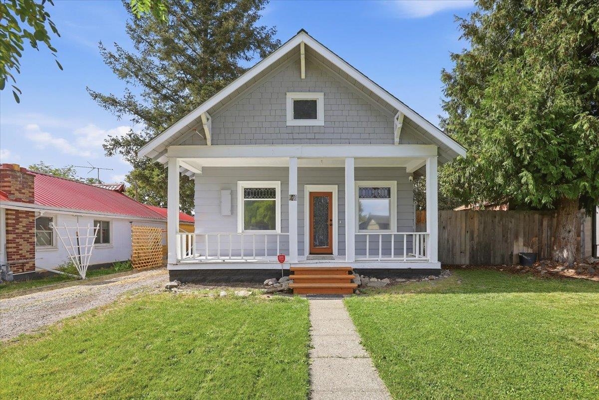 2923 N Smith St - Photo 1