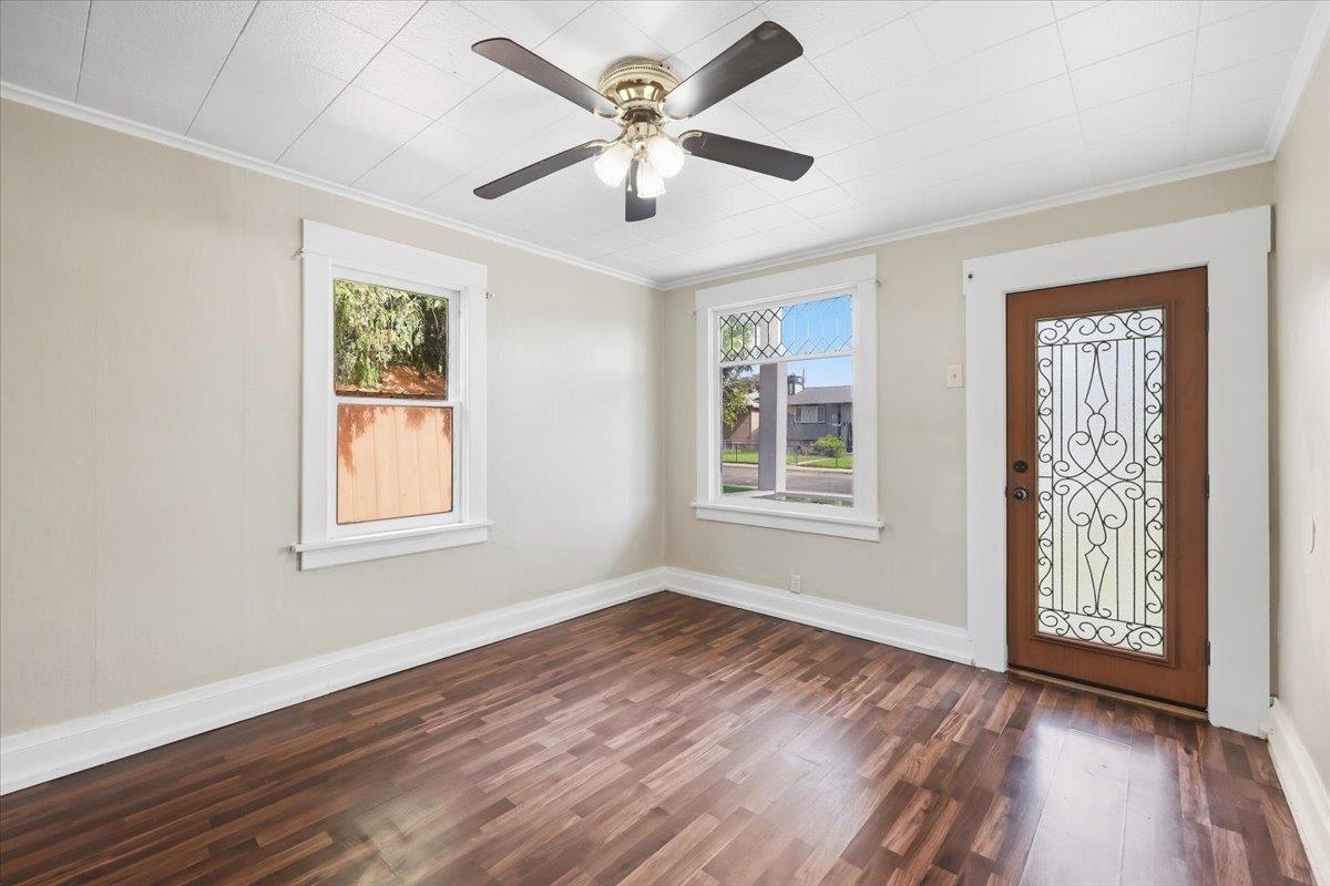 2923 N Smith St - Photo 3