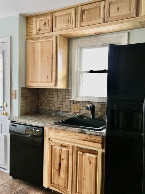 5617 N Elgin St - Photo 5