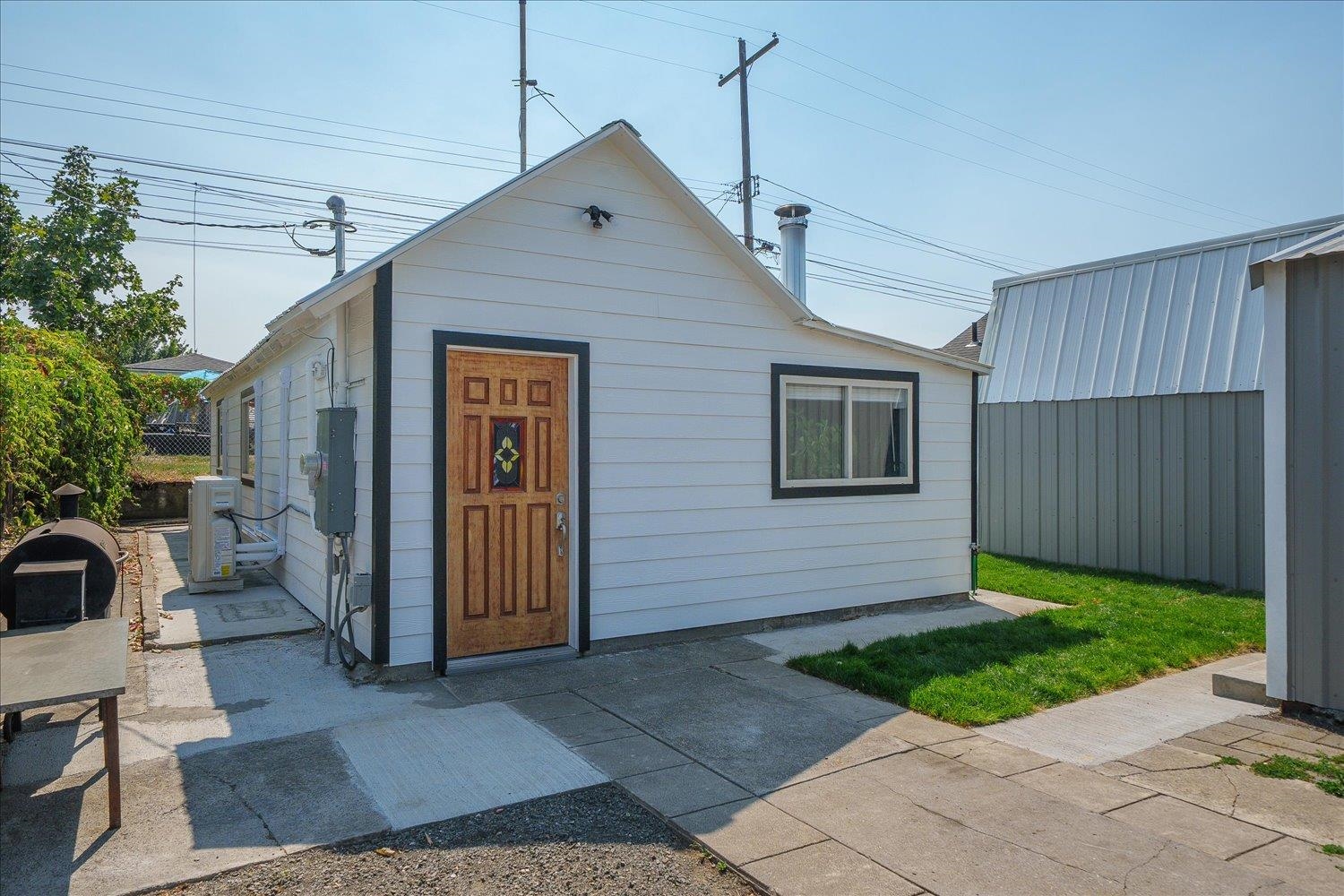 1914 E Heroy Ave - Photo 4