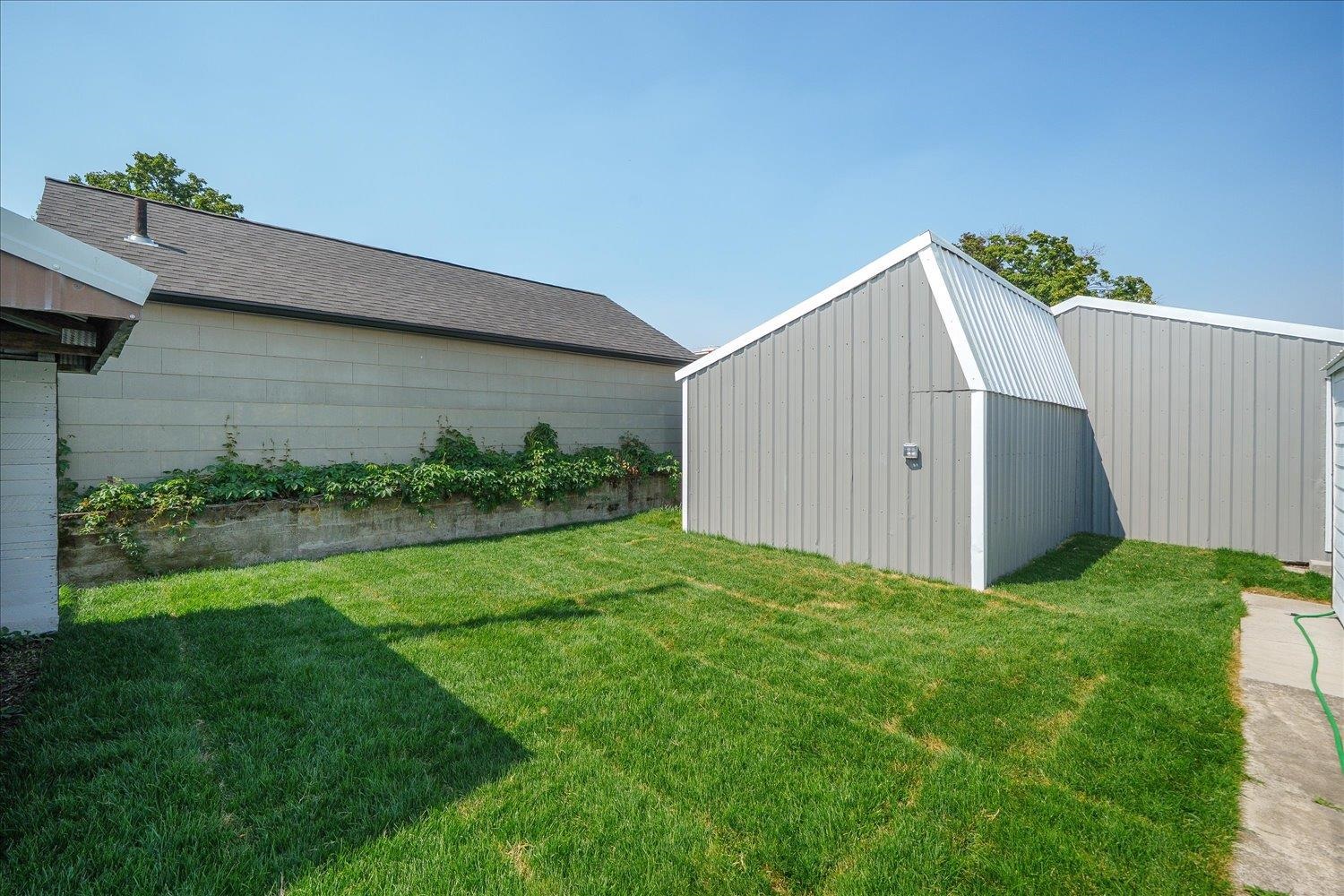 1914 E Heroy Ave - Photo 22