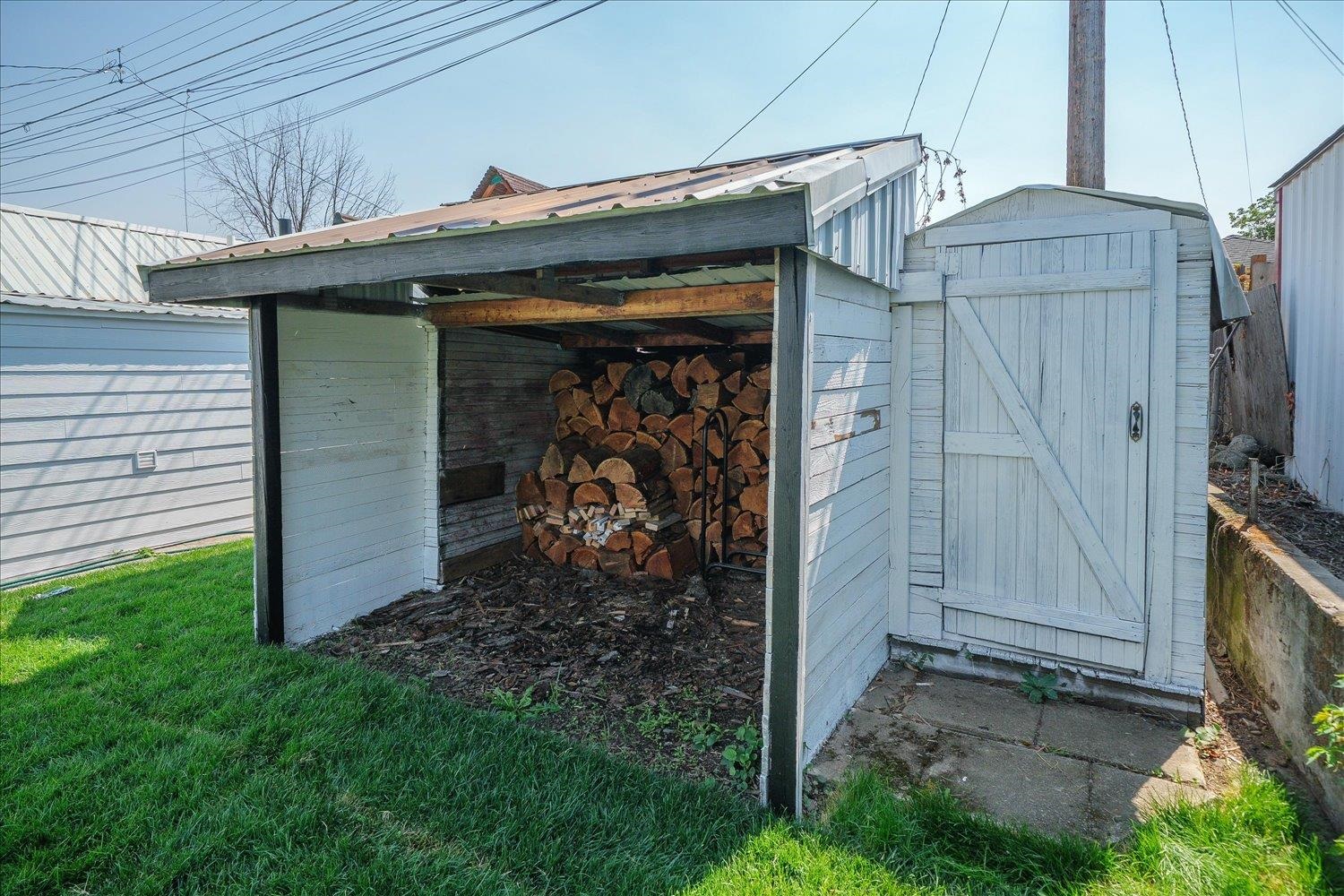 1914 E Heroy Ave - Photo 27