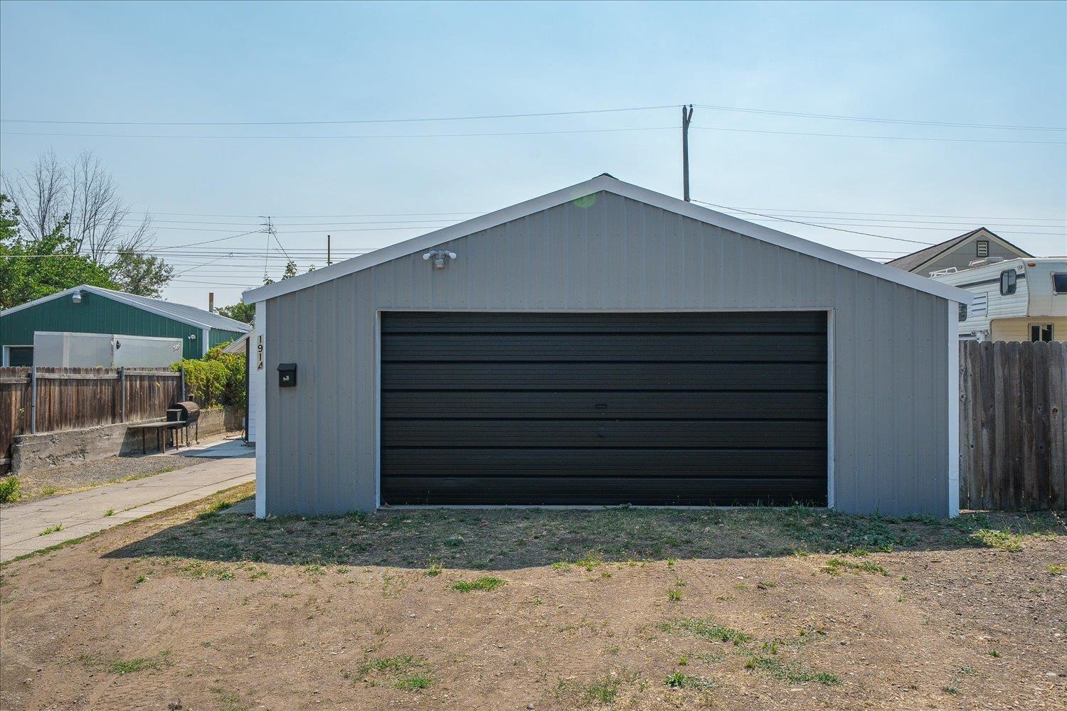 1914 E Heroy Ave - Photo 28