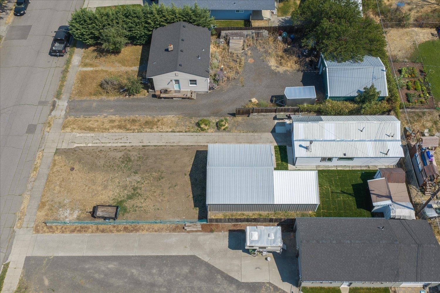 1914 E Heroy Ave - Photo 36