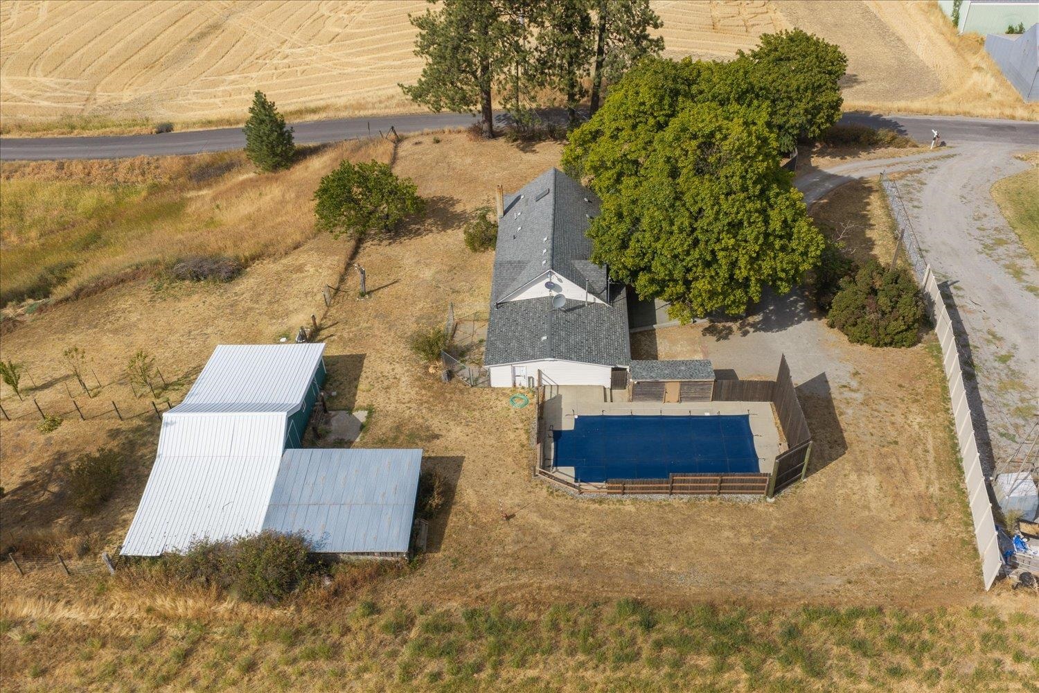 15110 E Stoughton Rd - Photo 5