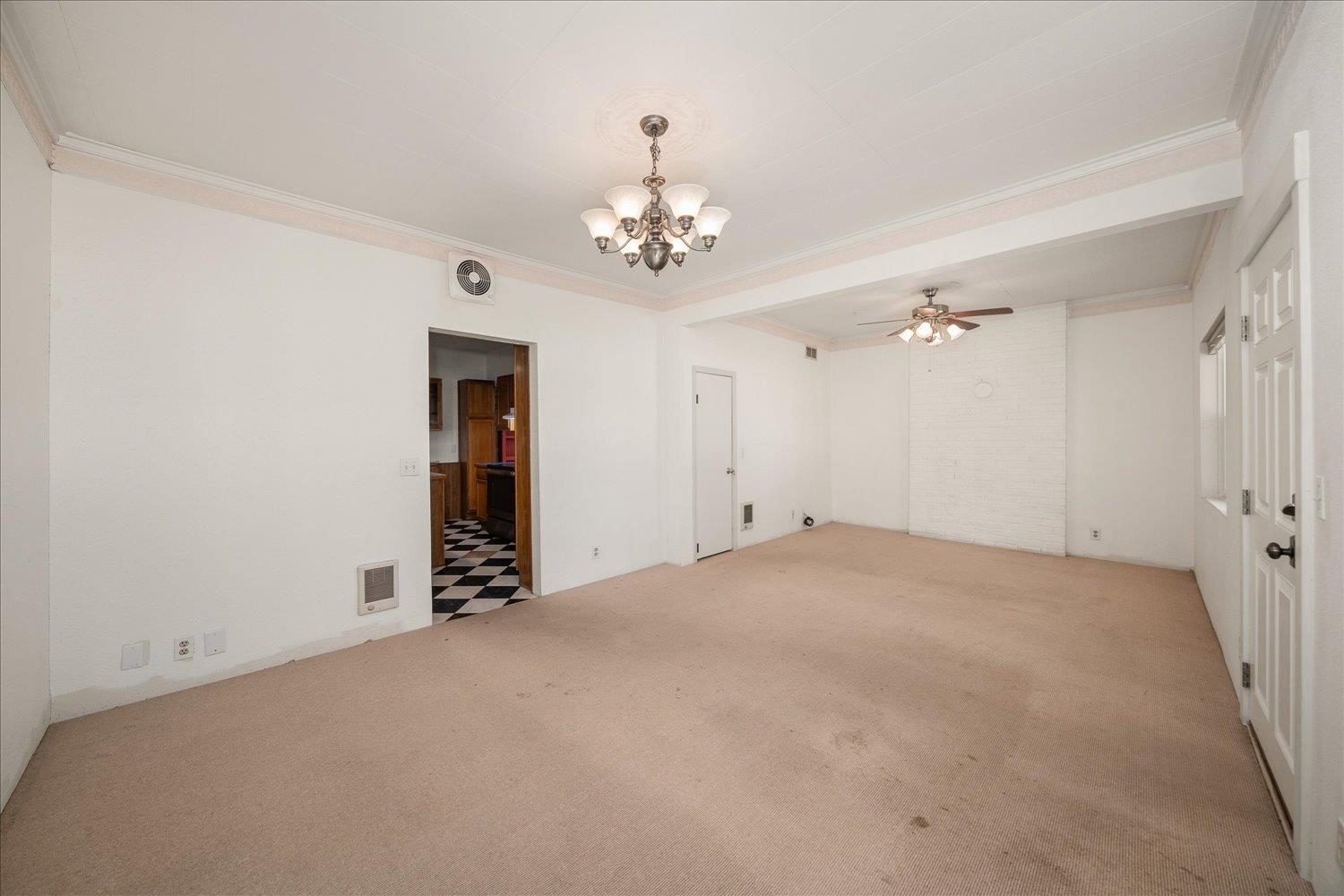 15110 E Stoughton Rd - Photo 29