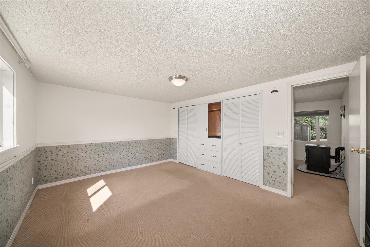 15110 E Stoughton Rd - Photo 37
