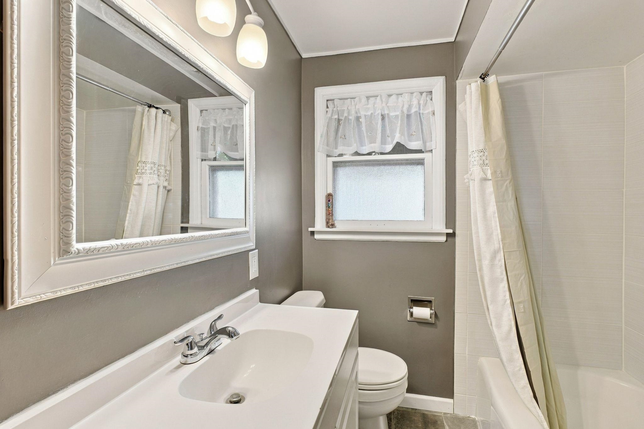 2337 W Rockwell Ave - Photo 14