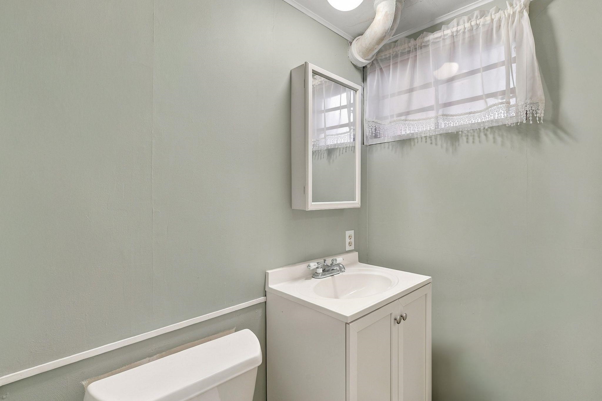 2337 W Rockwell Ave - Photo 20
