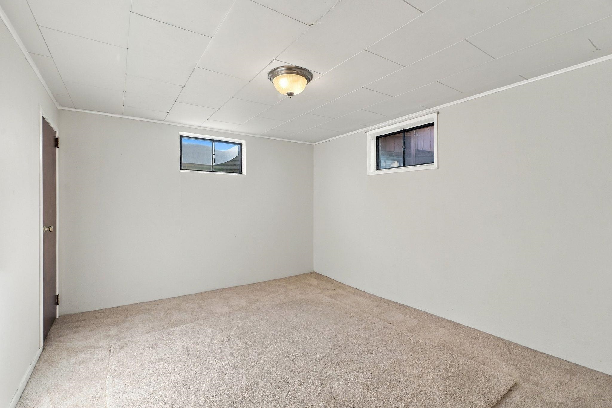 2337 W Rockwell Ave - Photo 18