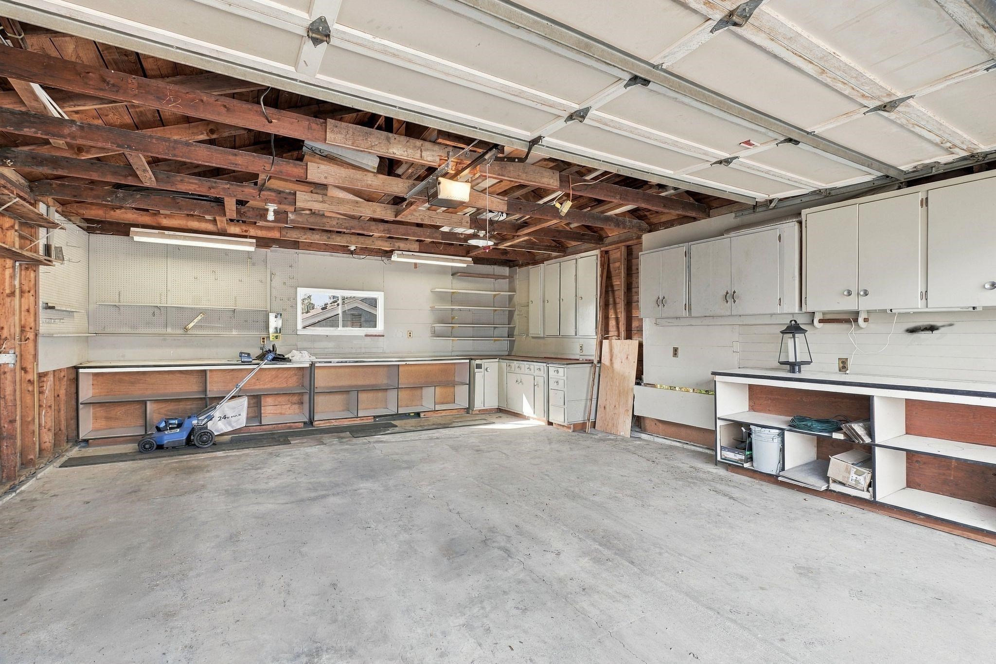 2337 W Rockwell Ave - Photo 25