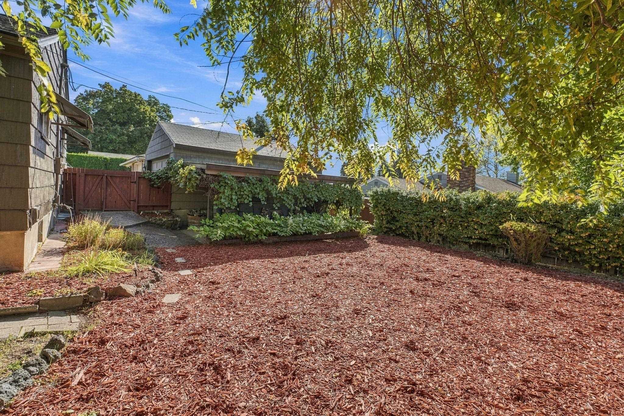 2337 W Rockwell Ave - Photo 28