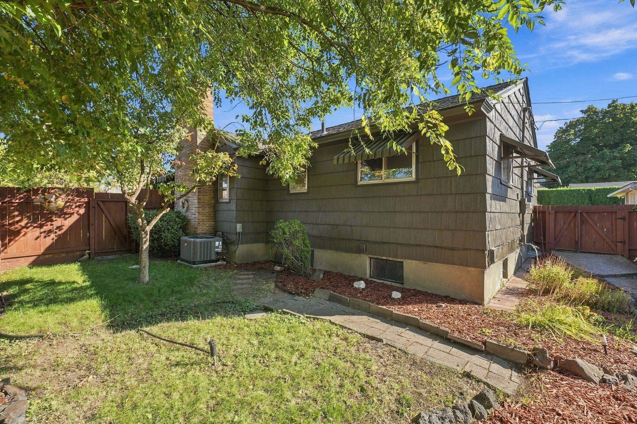 2337 W Rockwell Ave - Photo 30