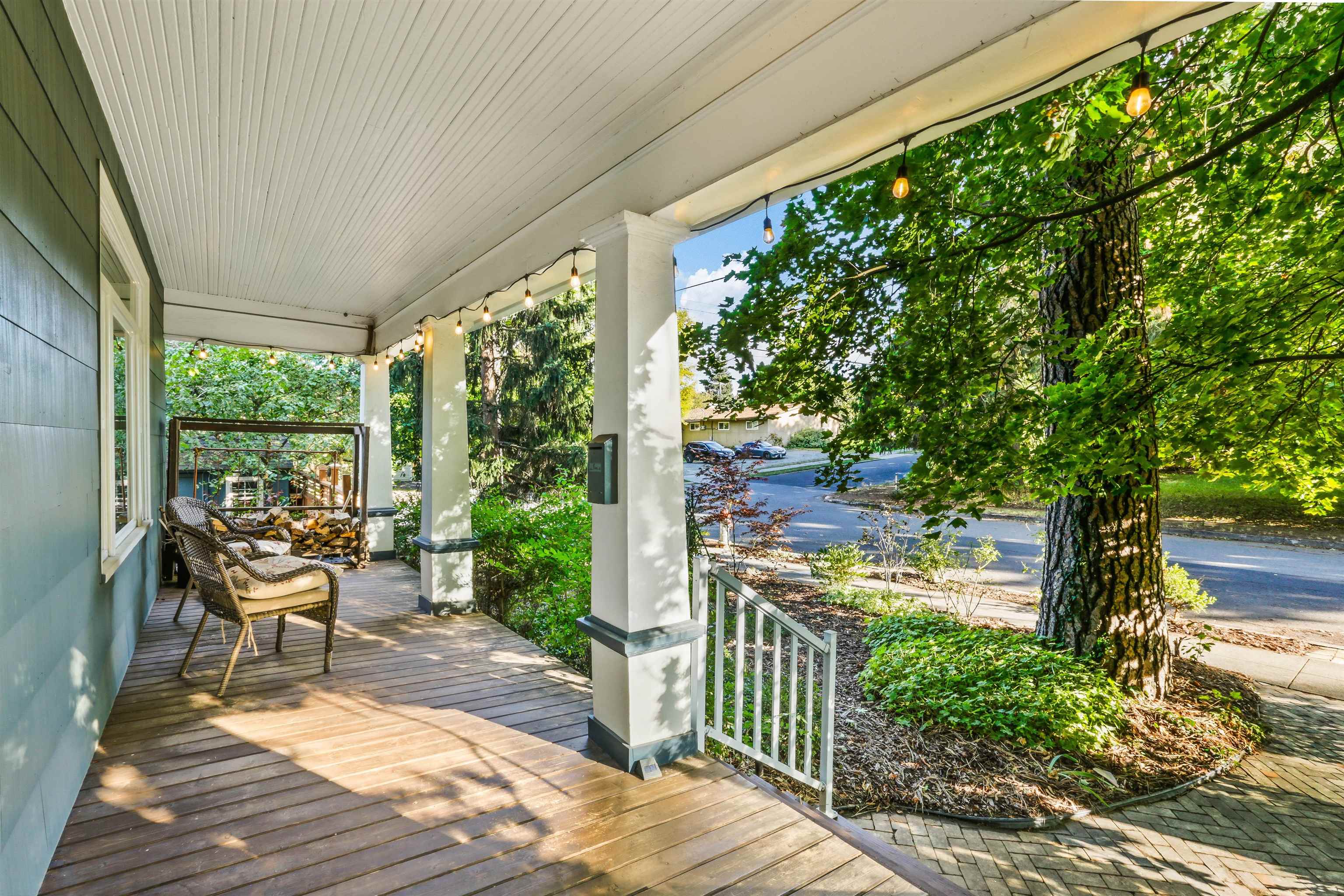 975 E 9th Ave - Photo 4