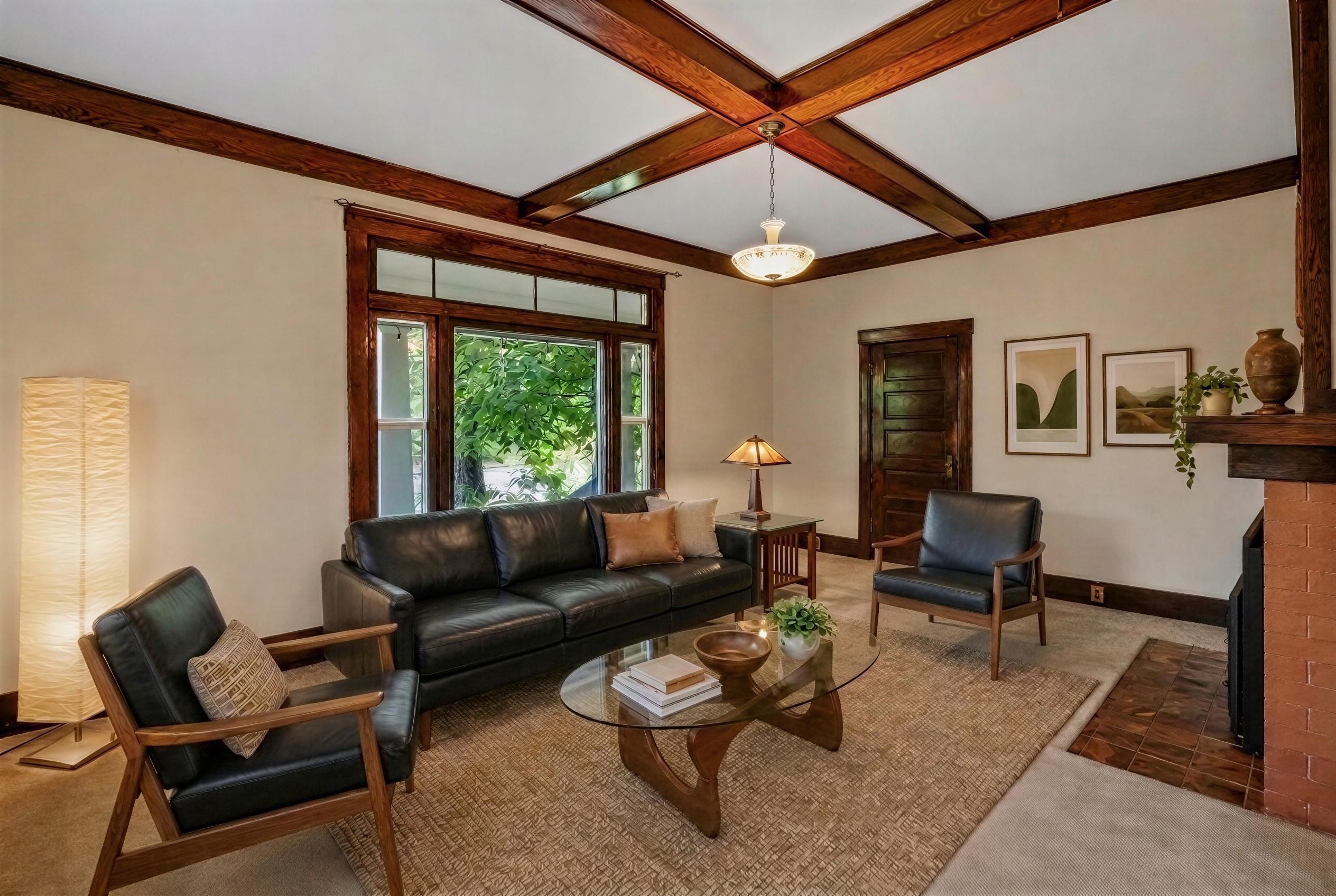 975 E 9th Ave - Photo 6
