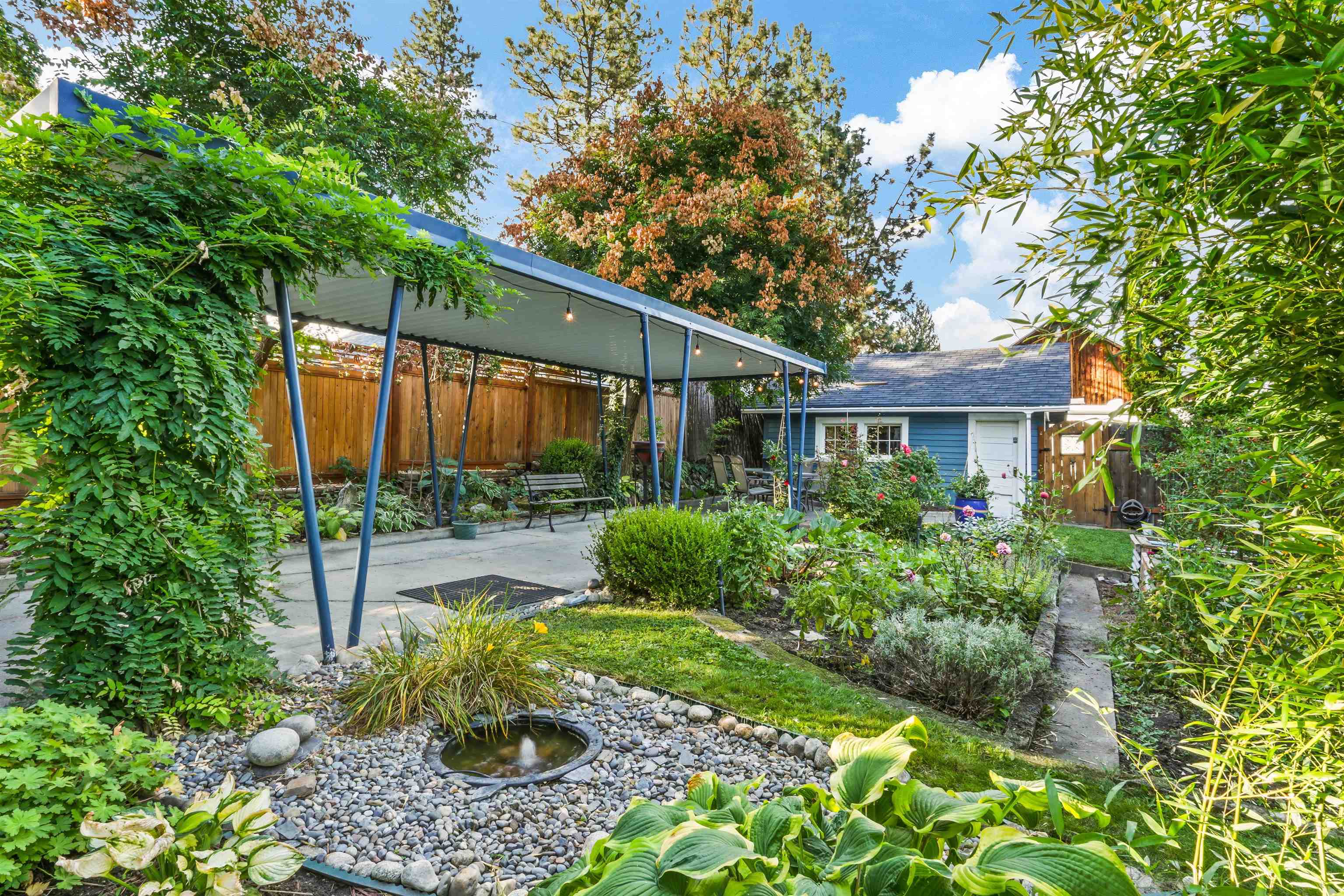 975 E 9th Ave - Photo 33