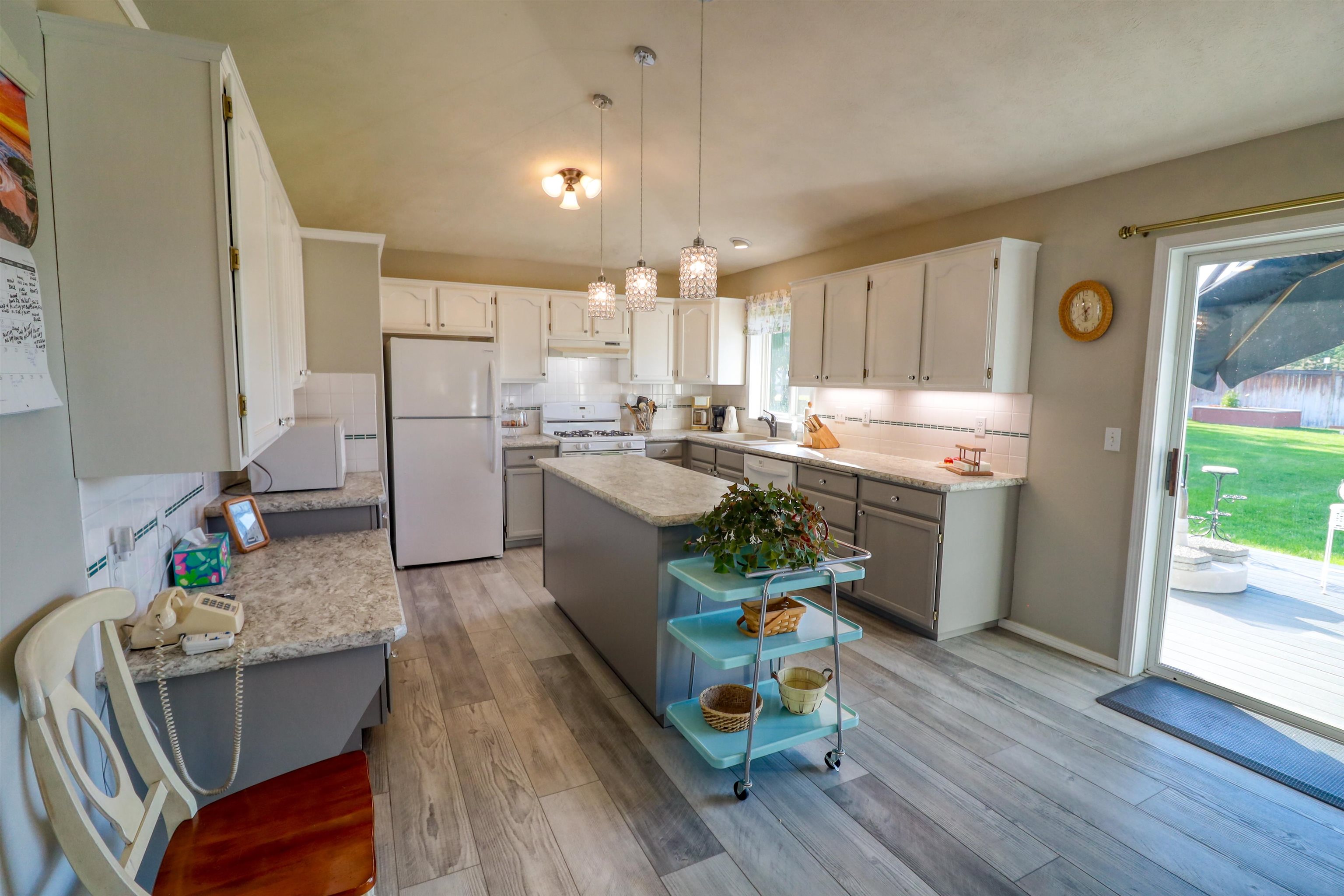 15323 N Gleneden St - Photo 6